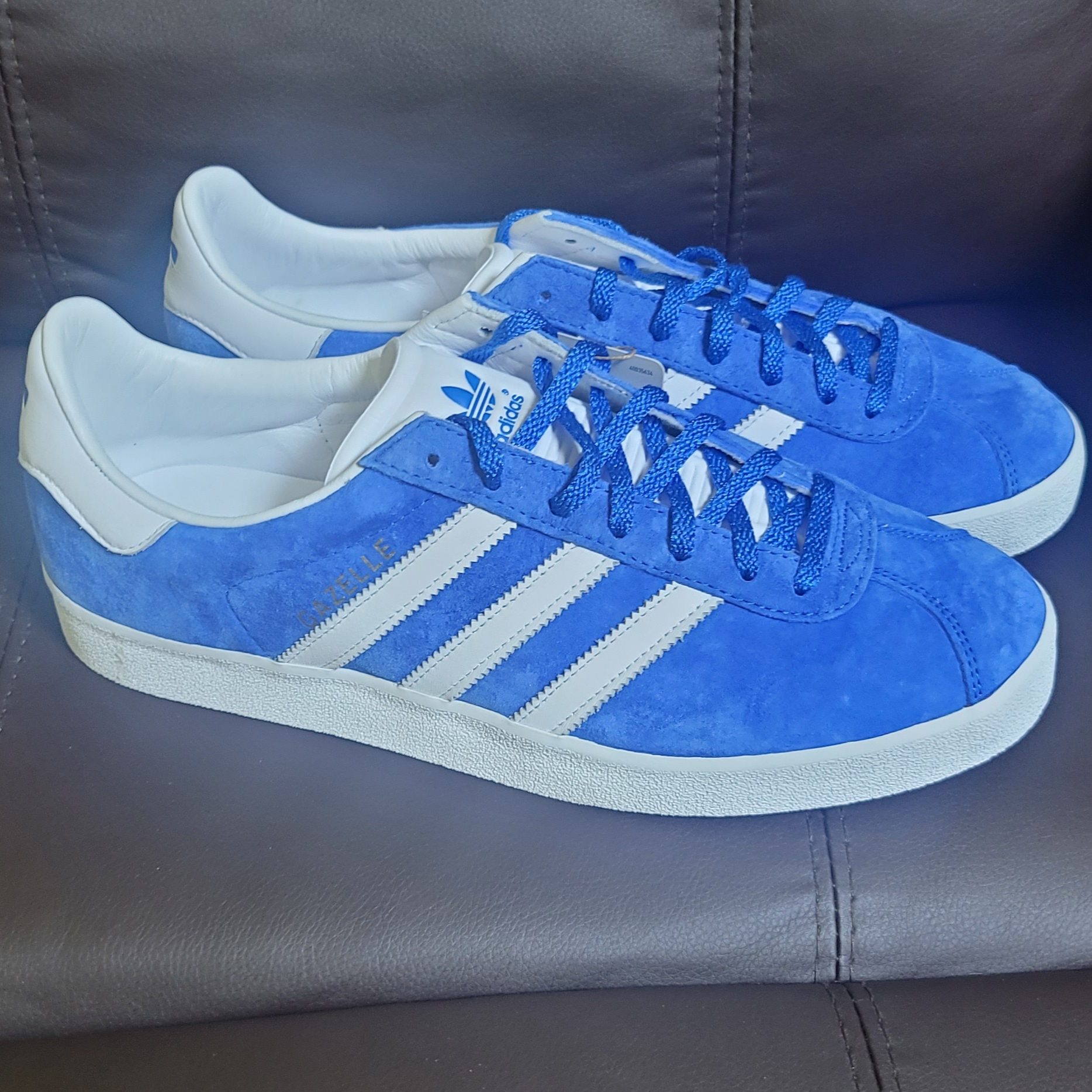 Adidas Gazelle 85 Blue Bird 착용 스타일 - 1