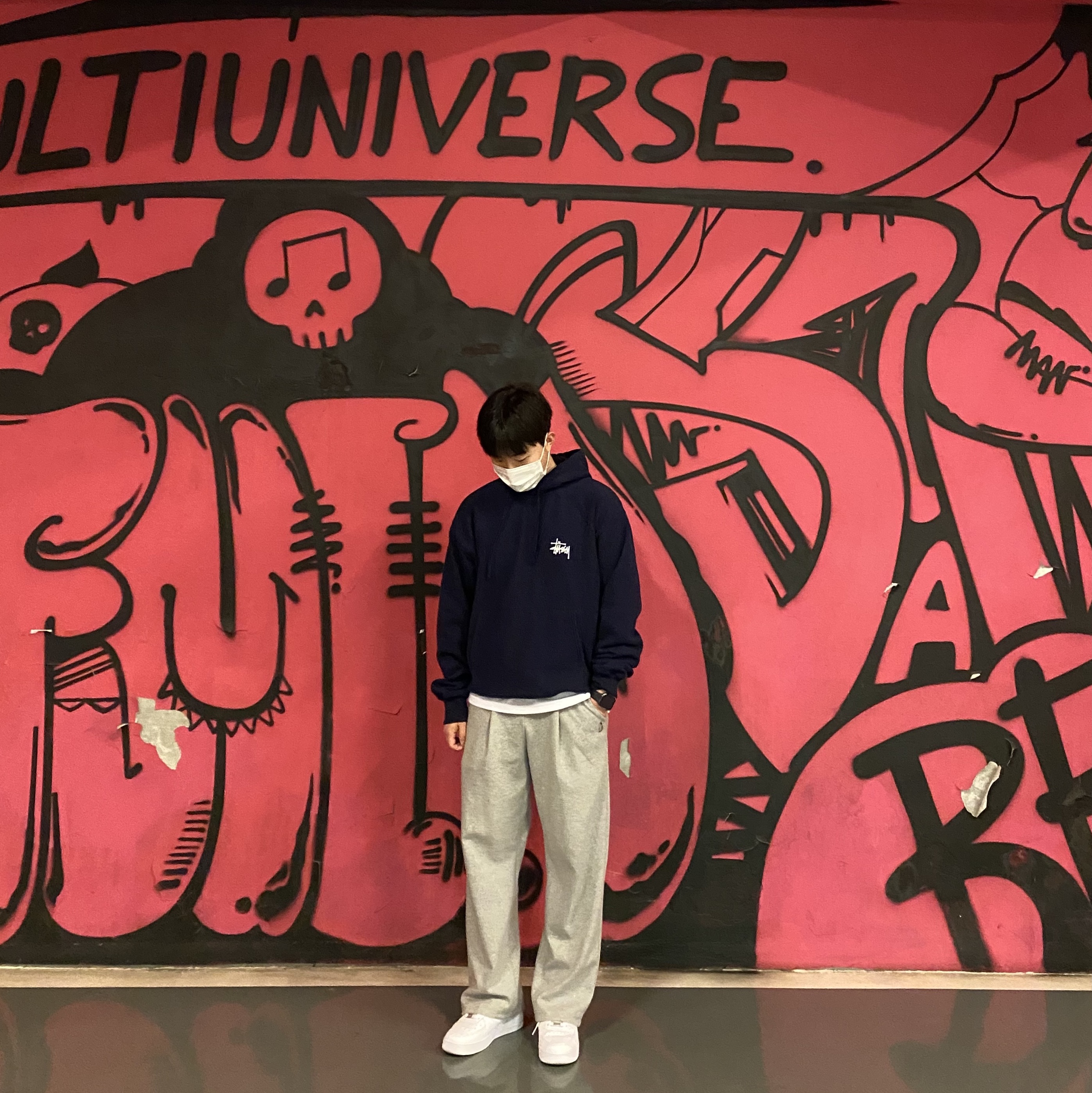 Stussy Basic Stussy Hoodie Navy 2022, Apple Watch Nike SE 44mm GPS Space Gray Aluminum Case with Nike Sport Band Anthracite Black (Korean Ver.) 착용 스타일