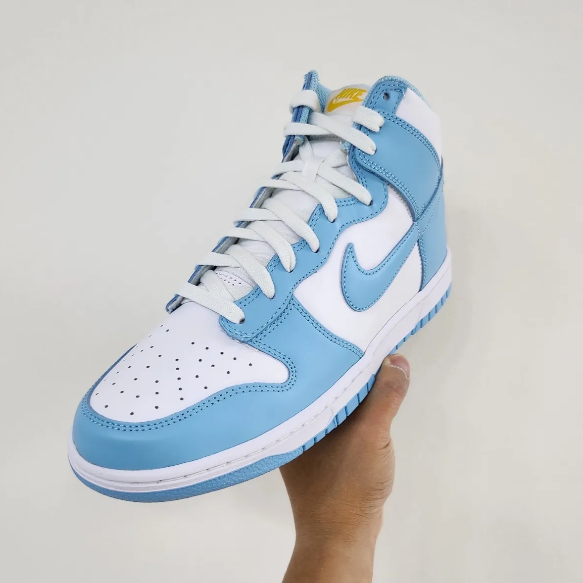Nike Dunk High Retro Blue Chill 착용 스타일 - 1