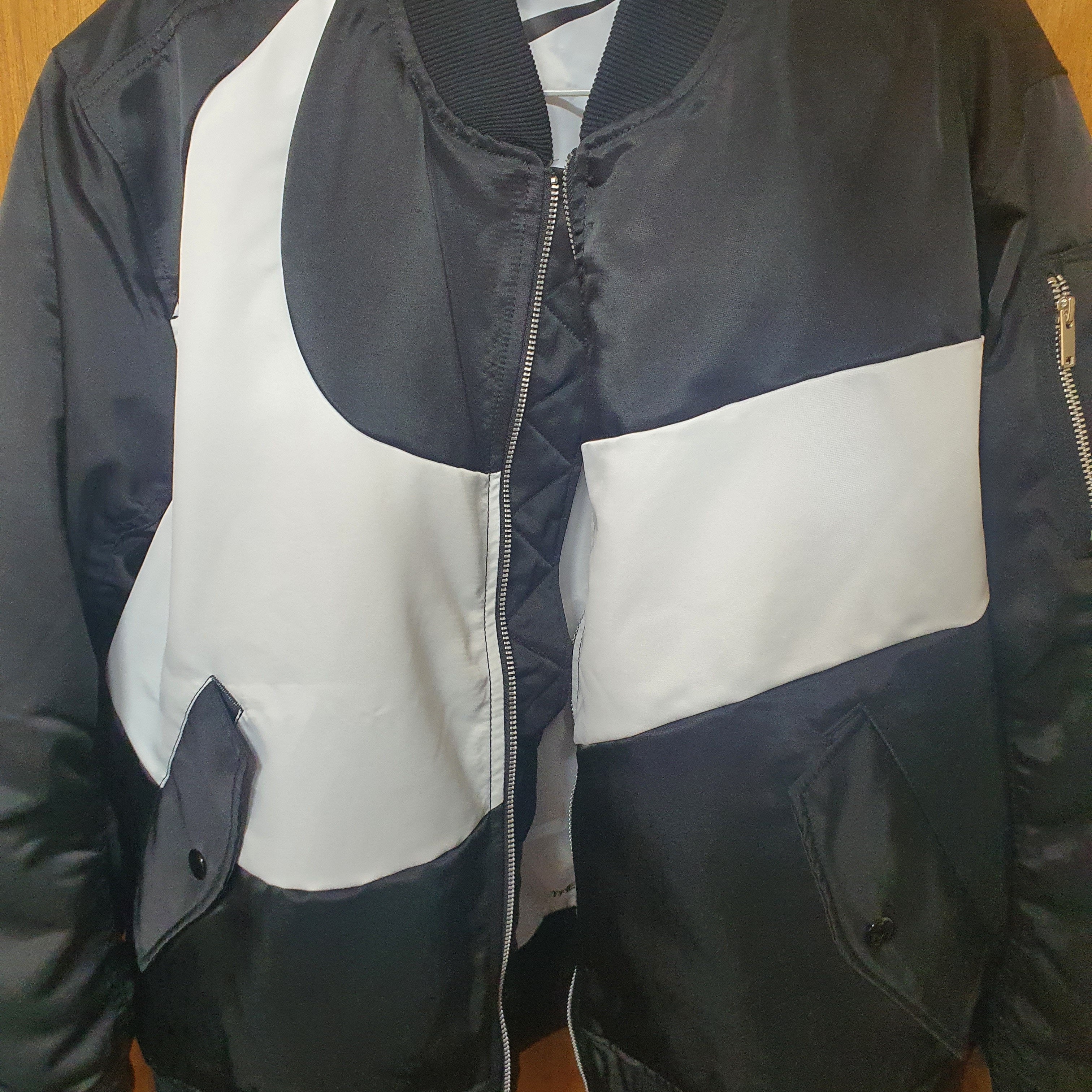 Nike NSW Swoosh Therma-Fit Bomber Black - Asia 착용 스타일