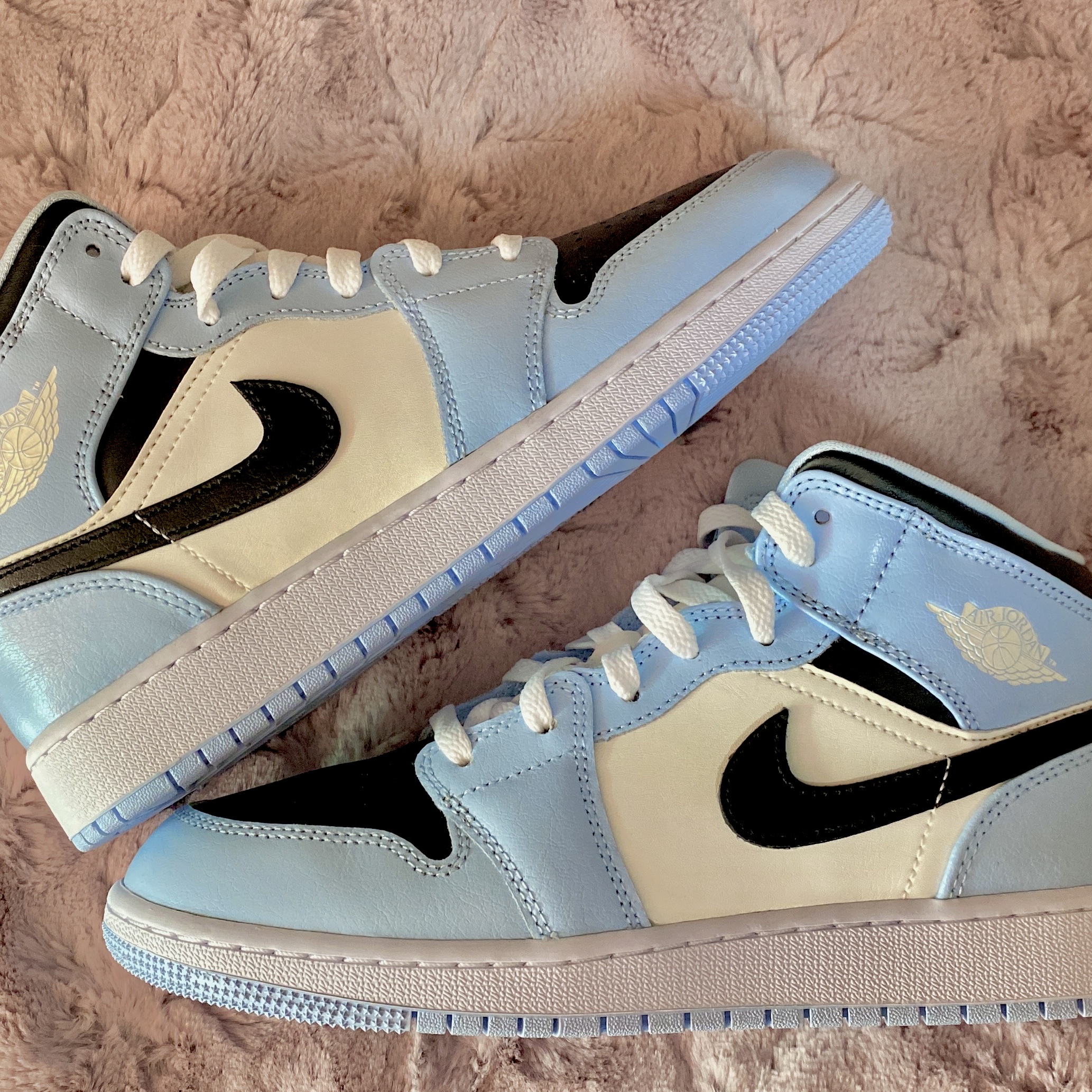 (GS) Jordan 1 Mid Ice Blue Black 착용 스타일