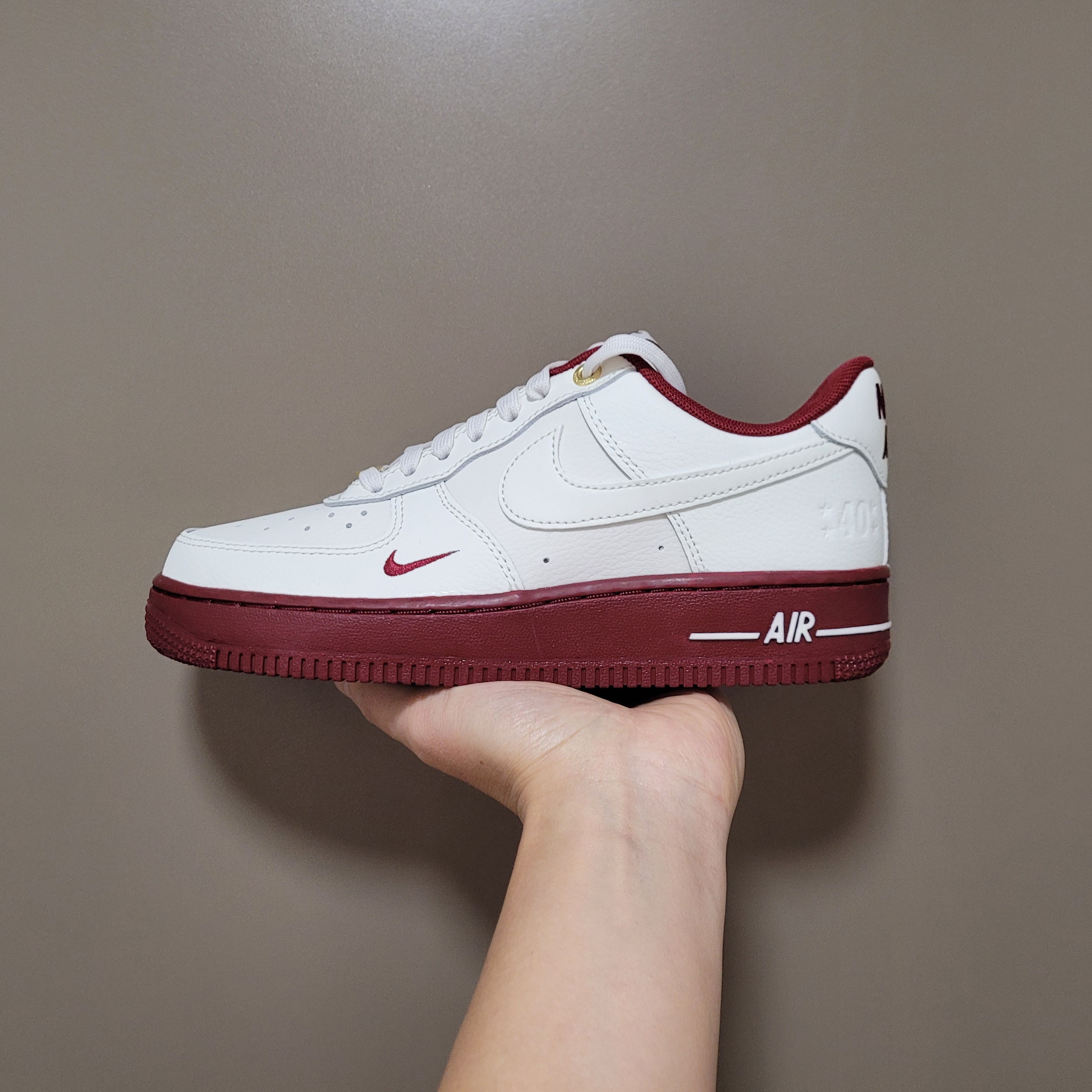 (W) Nike Air Force 1 '07 SE 40th Anniversary Join Forces Sail Team Red 착용 스타일 - 1