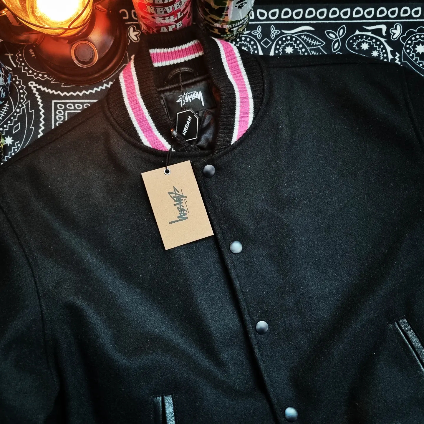 Stussy S Talk Melton Varsity Jacket Black 착용 스타일 - 2