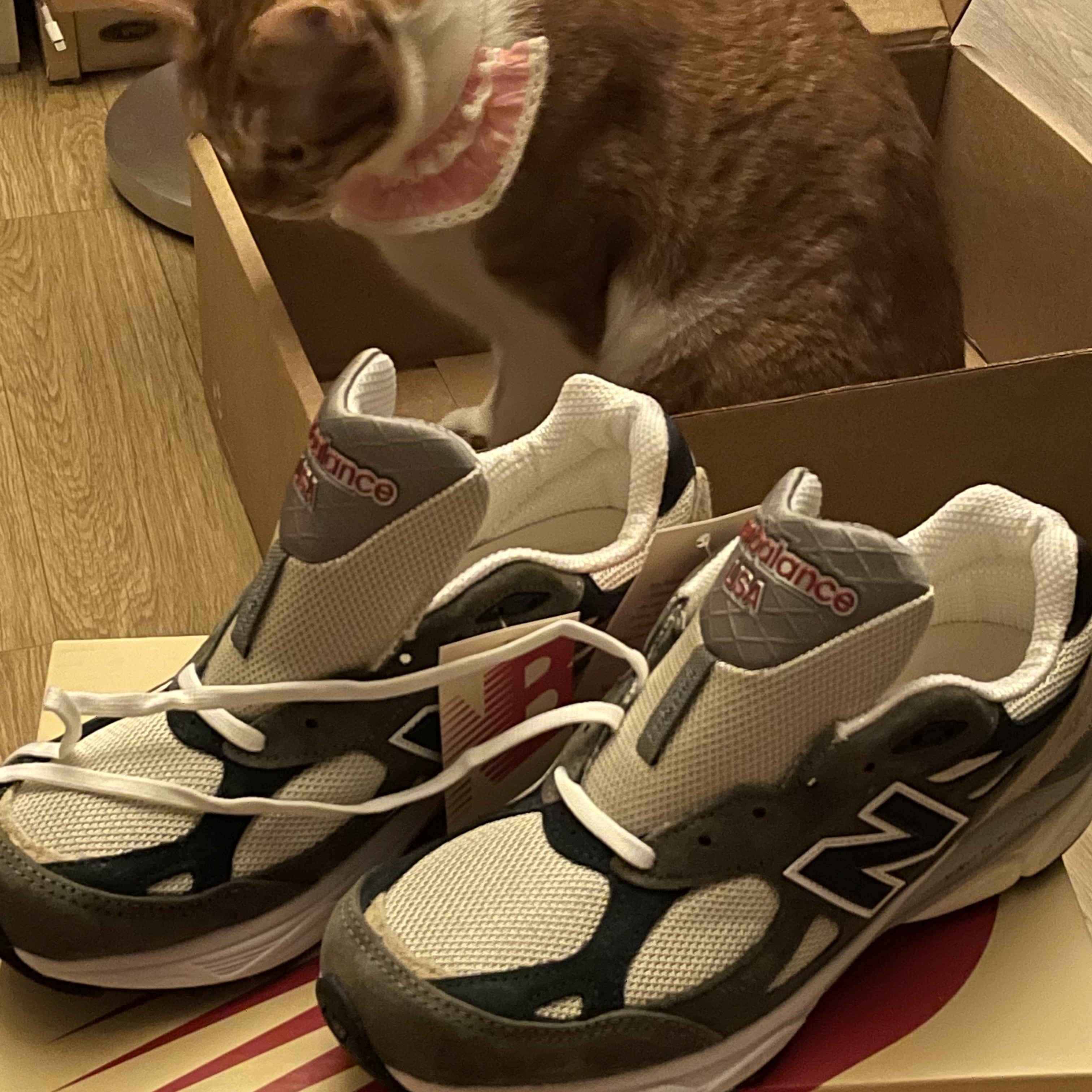 New Balance 990v3 Made in USA Olive 착용 스타일
