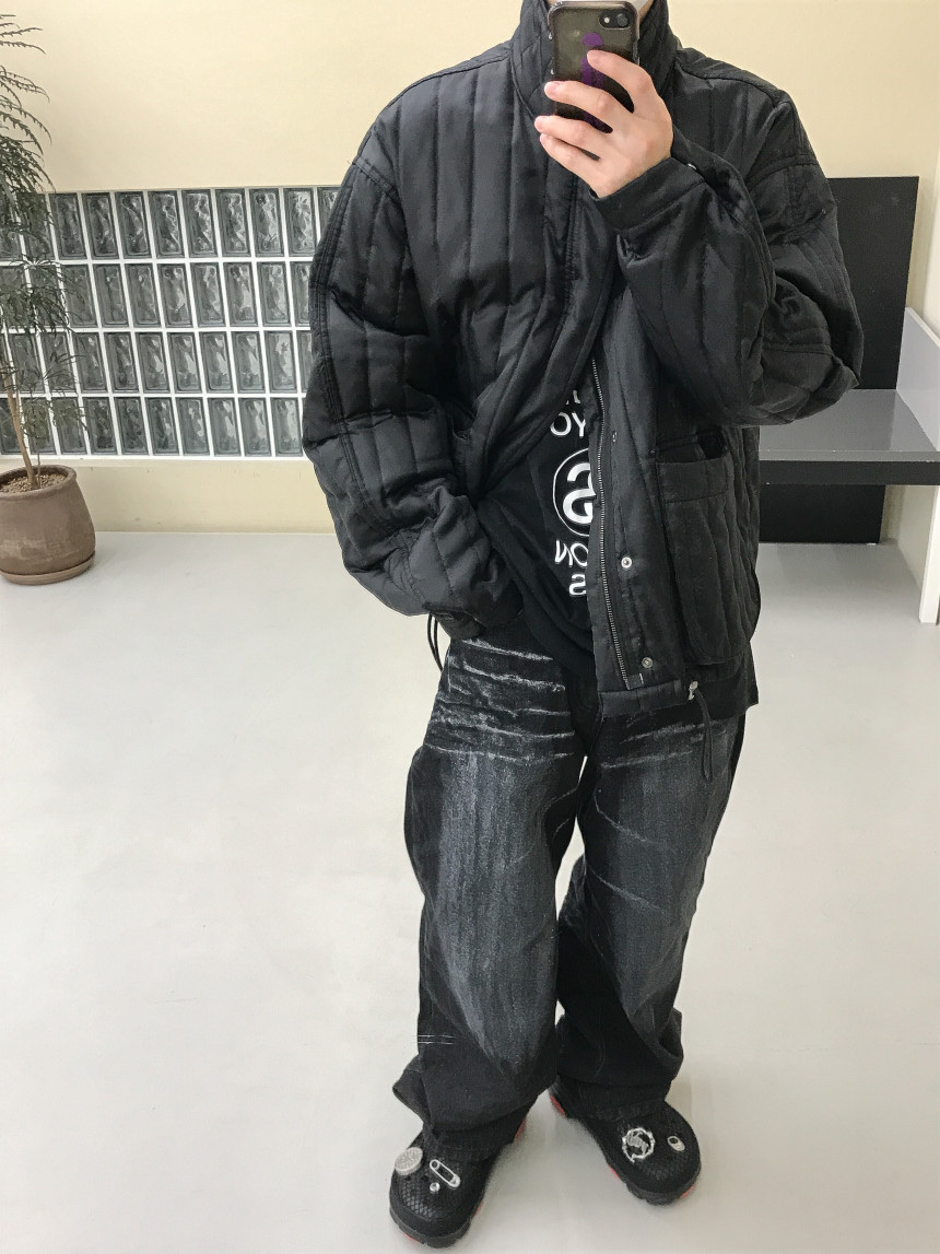 Crocs x Staple Classic All Terrain Clog Black, Stussy World Tour LS T-Shirt Black 착용 스타일