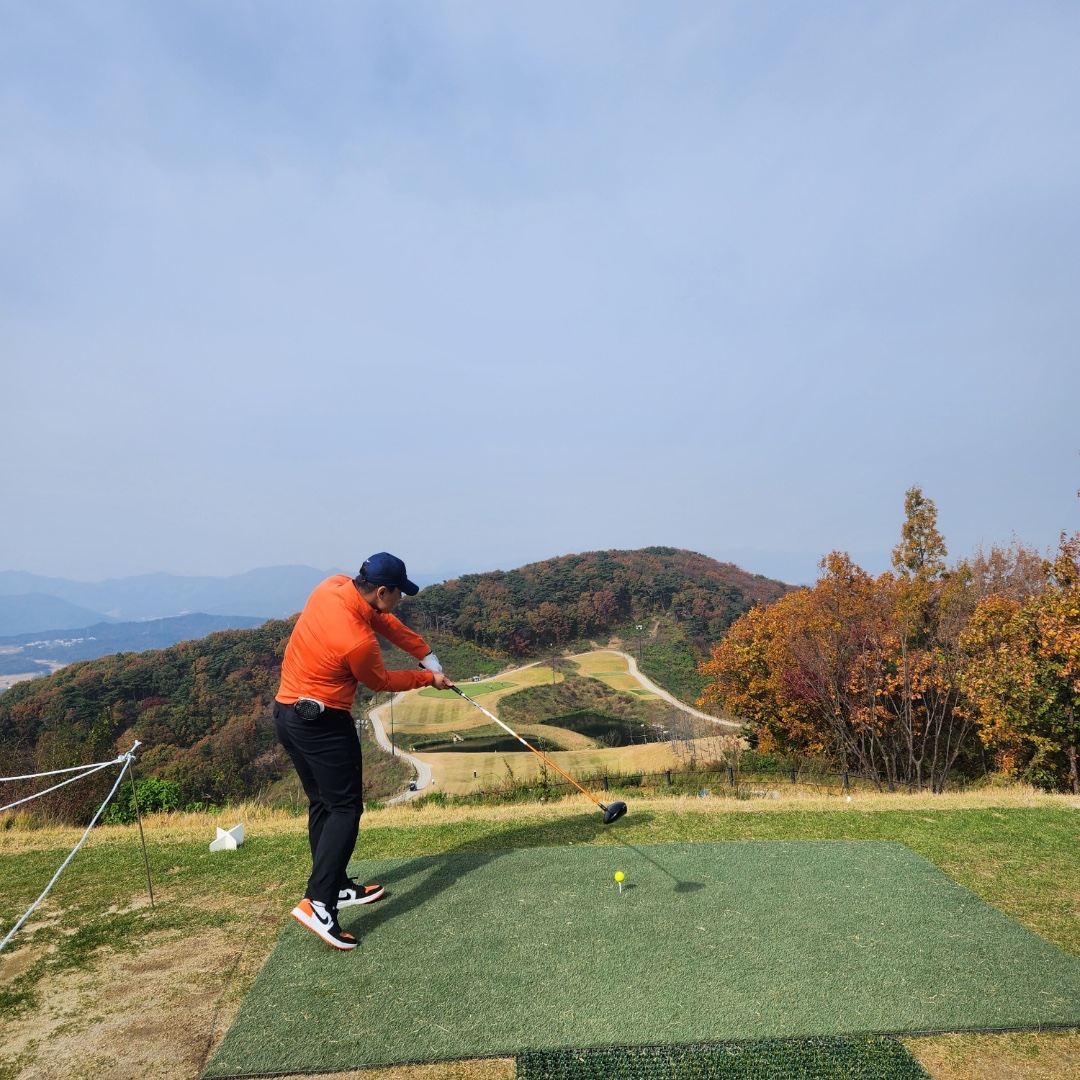 Jordan 1 Low Golf Starfish 착용 스타일 - 2