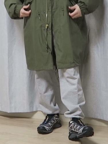 Salomon XT-6 Gore-Tex Black Ebony, Arc'teryx Zeta SL Jacket Black 착용 스타일 - 5