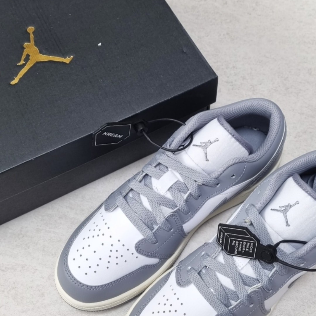 (GS) Jordan 1 Low Stealth and White 착용 스타일