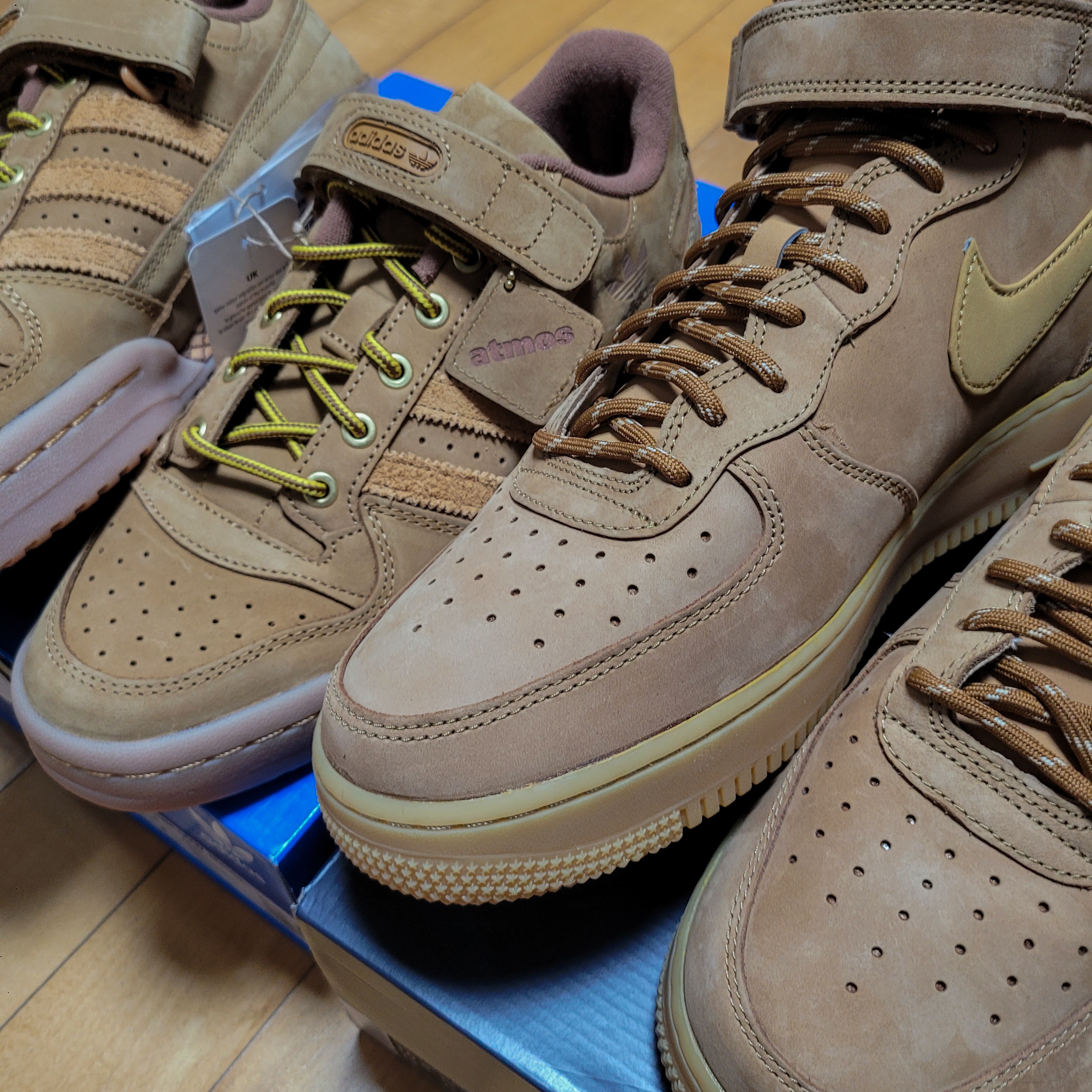 Adidas x Atmos Forum Low Mesa, Nike Air Force 1 Mid '07 WB Flax 착용 스타일