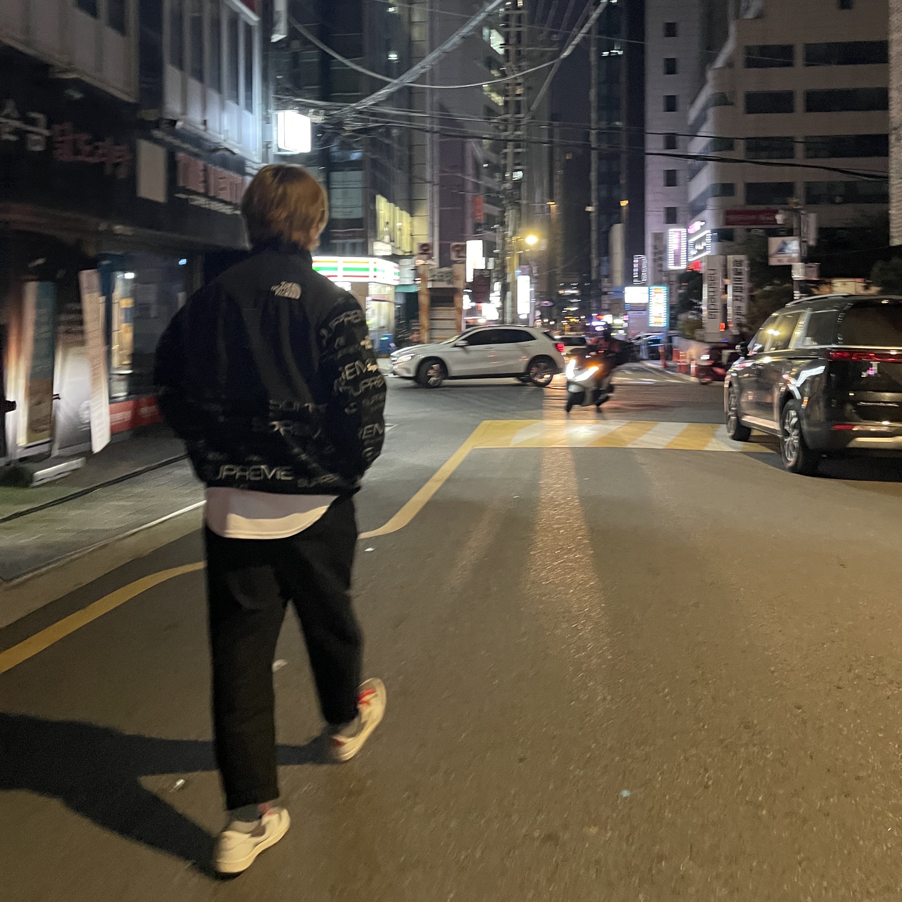 Supreme x The North Face Steep Tech Fleece Jacket Black - 21FW, Jordan 1 x Travis Scott Retro Low OG SP Sail and Ridgerock 착용 스타일 - 3