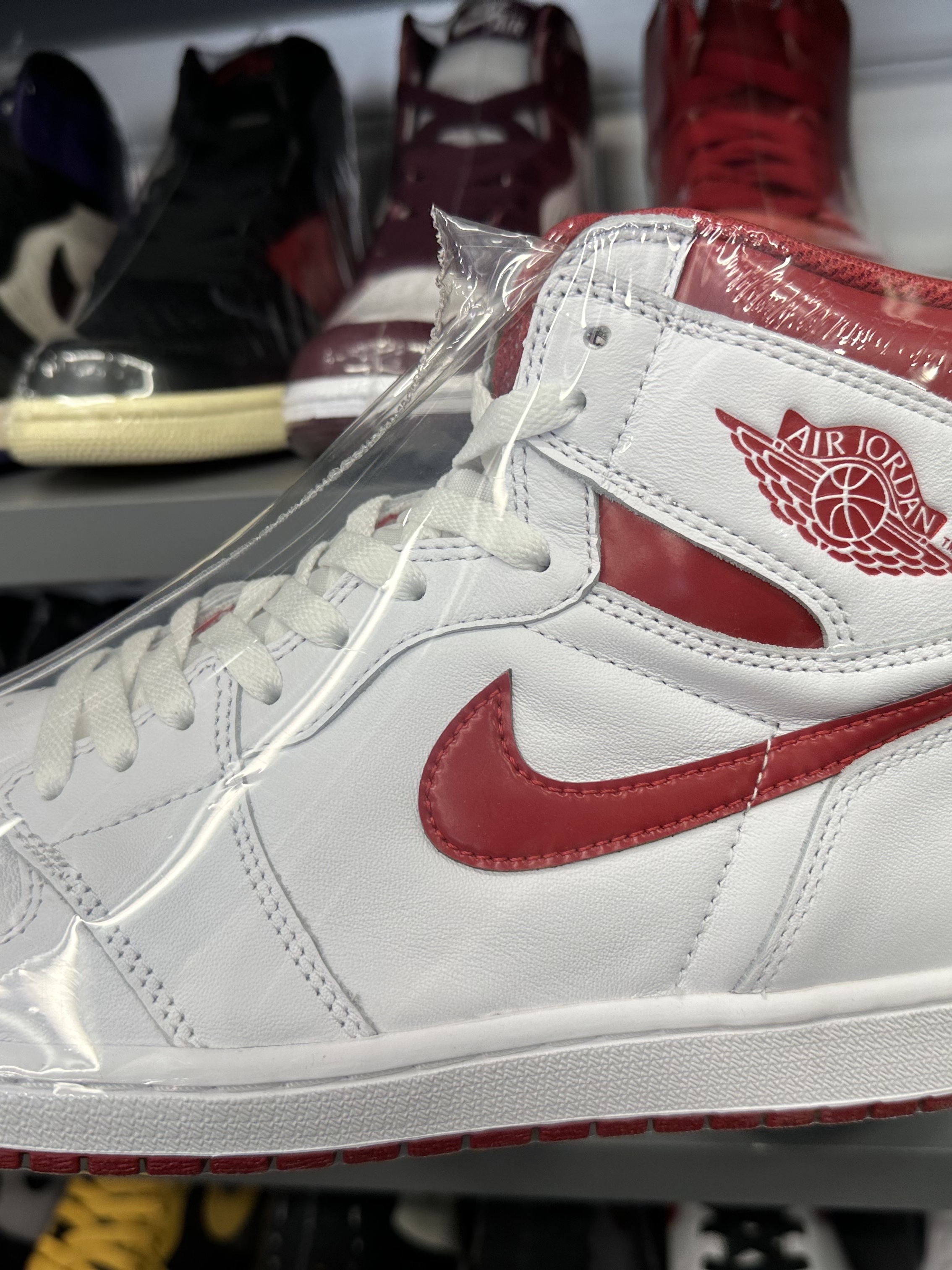 Jordan 1 Retro Chicago 1994, Jordan 1 Retro Metallic Red 2017 착용 스타일 - 3