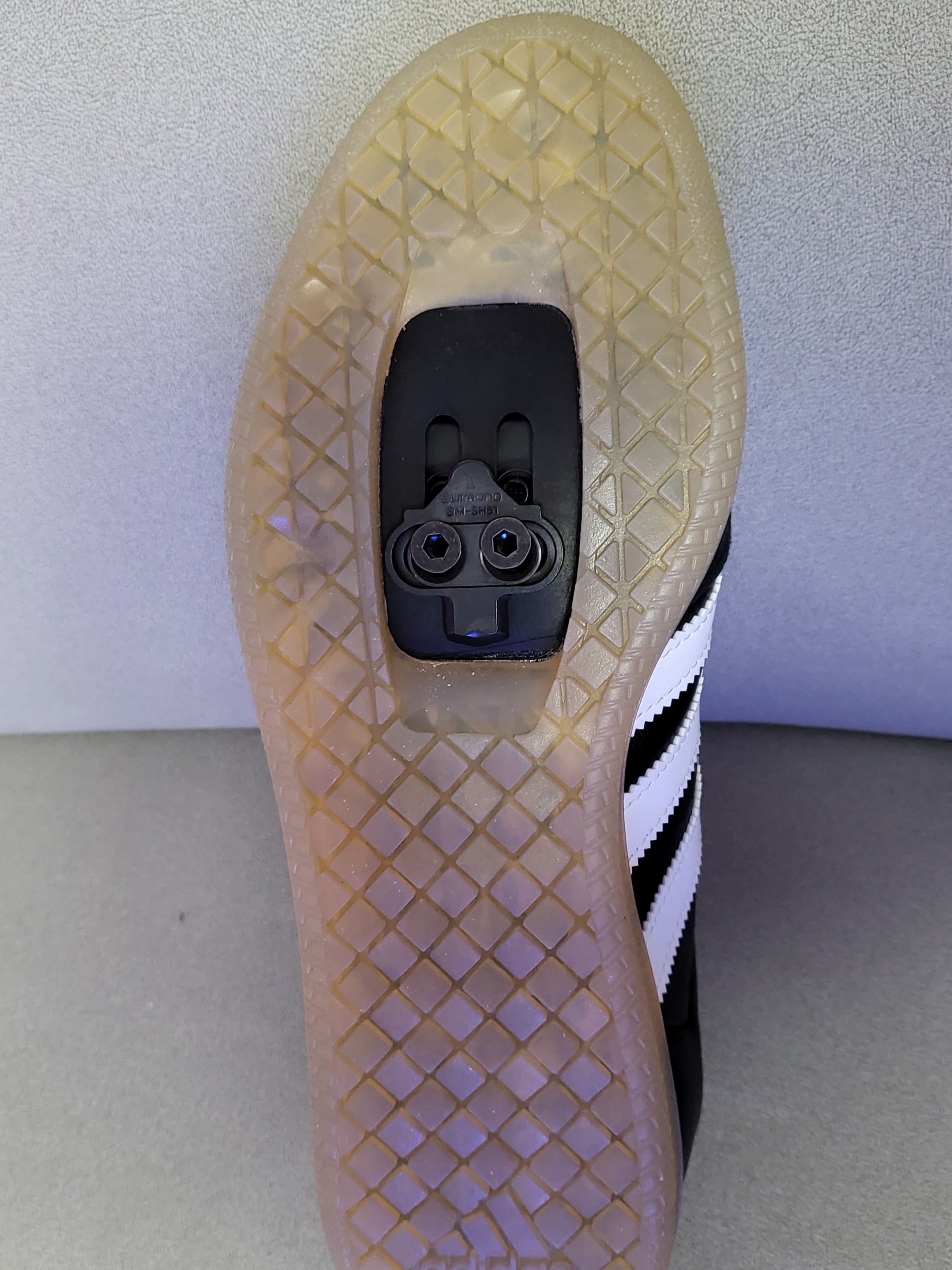 Adidas Velosamba Vegan Cycling Core Black 착용 스타일 - 1