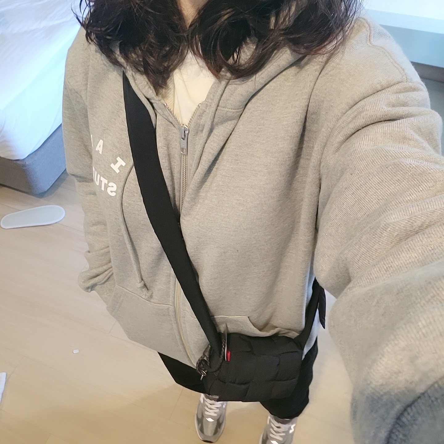 IAB Studio Zip-Up Hoodie Gray - 22FW, (W) New Balance 993 Made in USA Grey - B Standard 착용 스타일 - 2