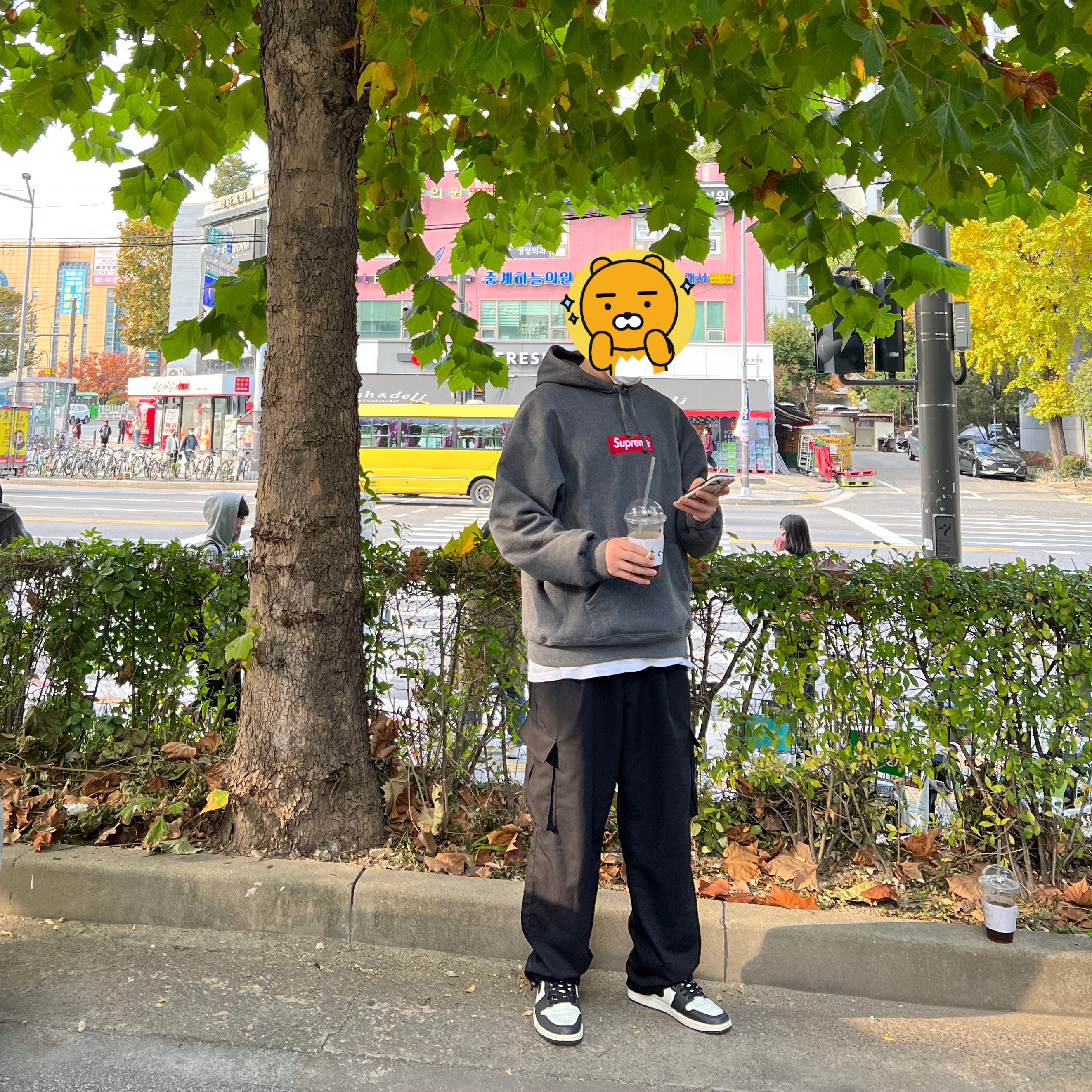 Supreme Box Logo Hooded Sweatshirt Charcoal - 21FW, Nike Dunk Low Retro Black 착용 스타일