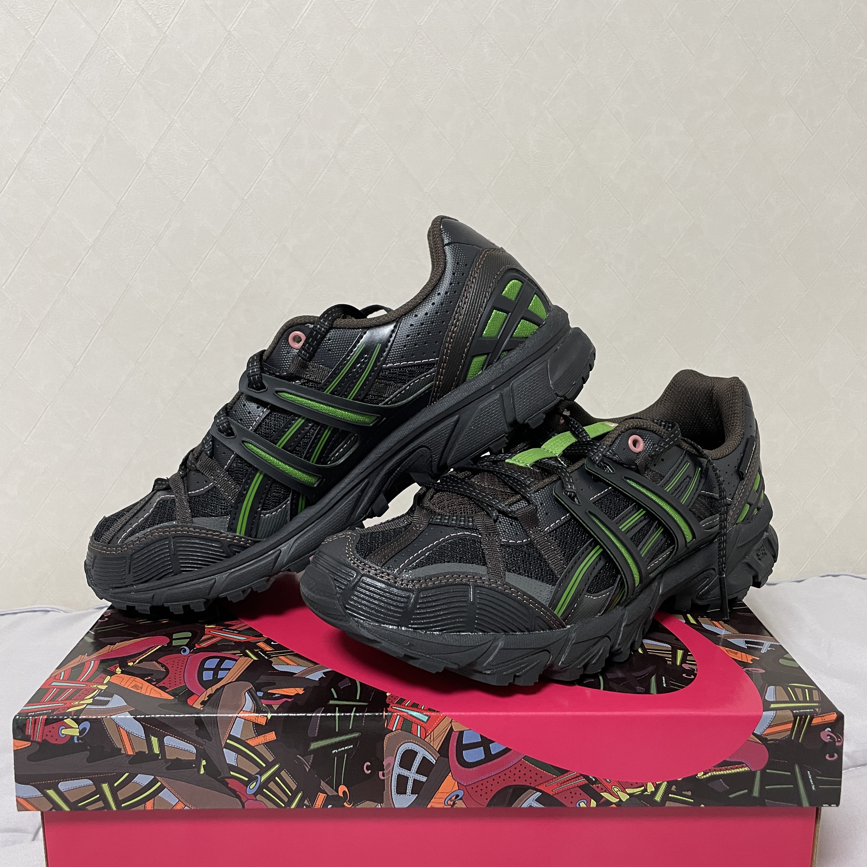 Asics x Andersson Bell Gel-Sonoma 15-50 Black Green 착용 스타일