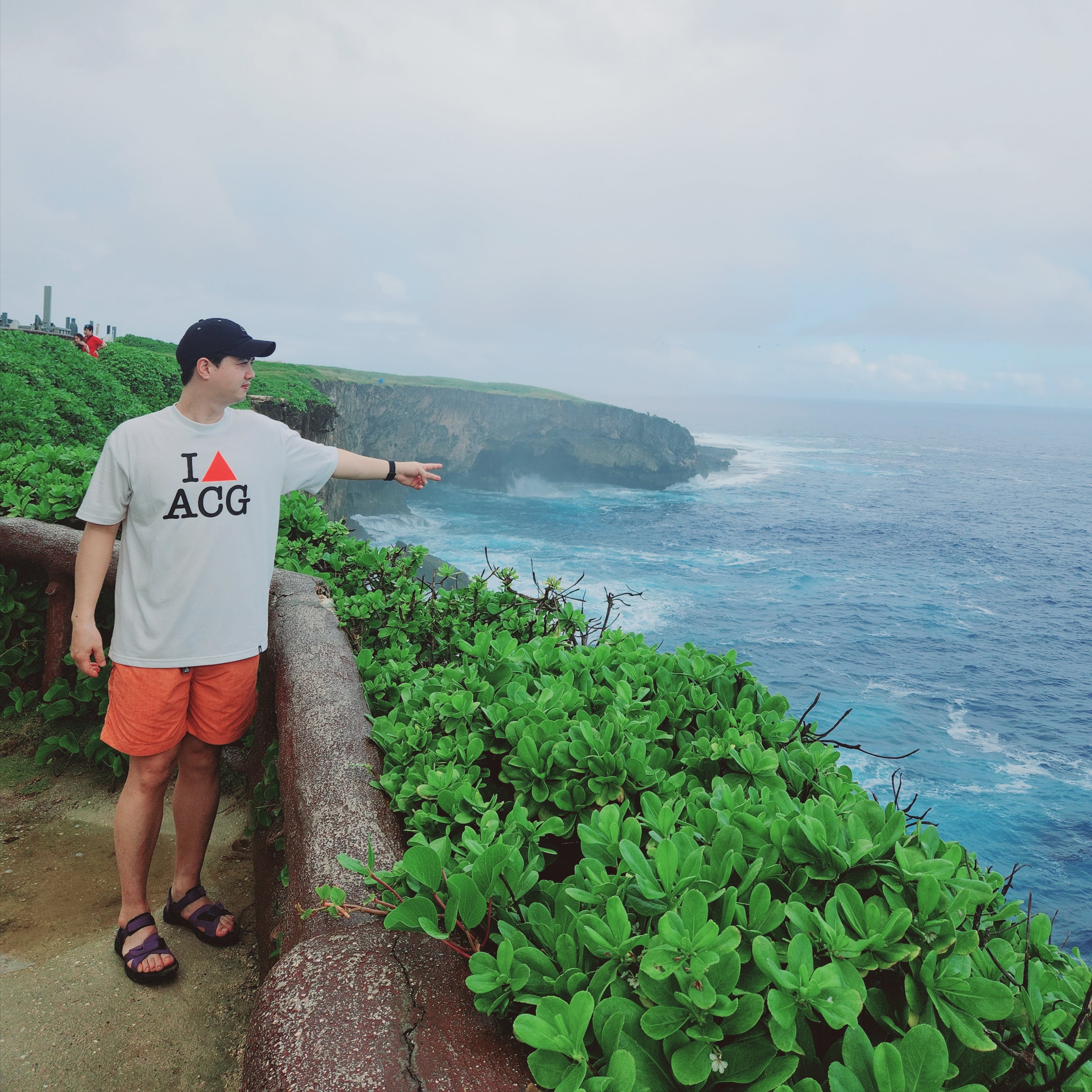Nike ACG Air Deschutz+ SE Dark Driftwood, Nike NRG Heart ACG T-Shirt White - US/EU 착용 스타일