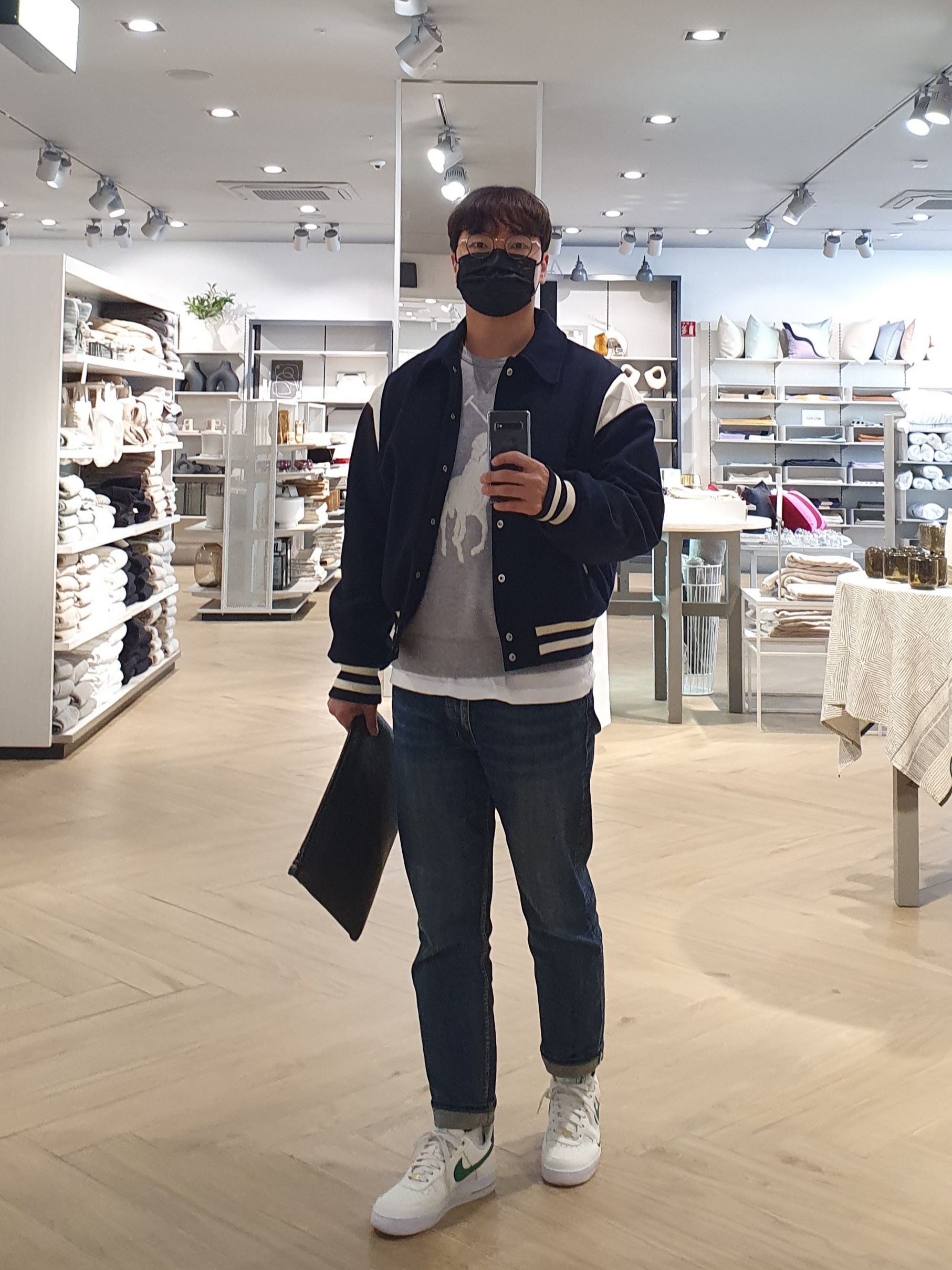 (W) Nike Air Force 1 '07 SE 40th Anniversary Join Forces Sail Malachite, Nike Air Force 1 '07 LV8 40th Anniversary Join Forces Sail Malachite 착용 스타일 - 2