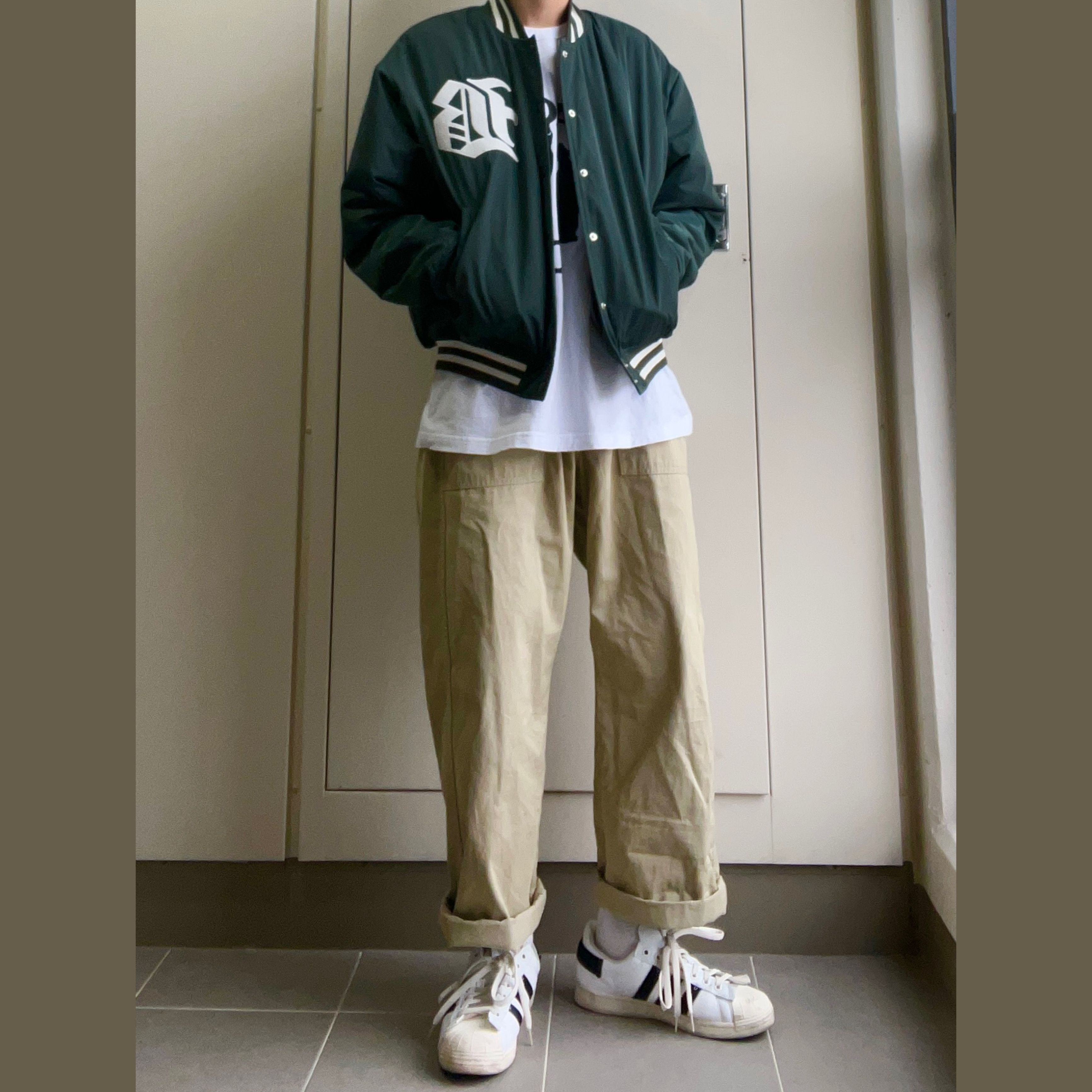 Adidas x Parley Superstar White 착용 스타일