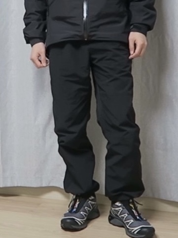 Salomon XT-6 Gore-Tex Black Ebony, Arc'teryx Zeta SL Jacket Black 착용 스타일 - 4