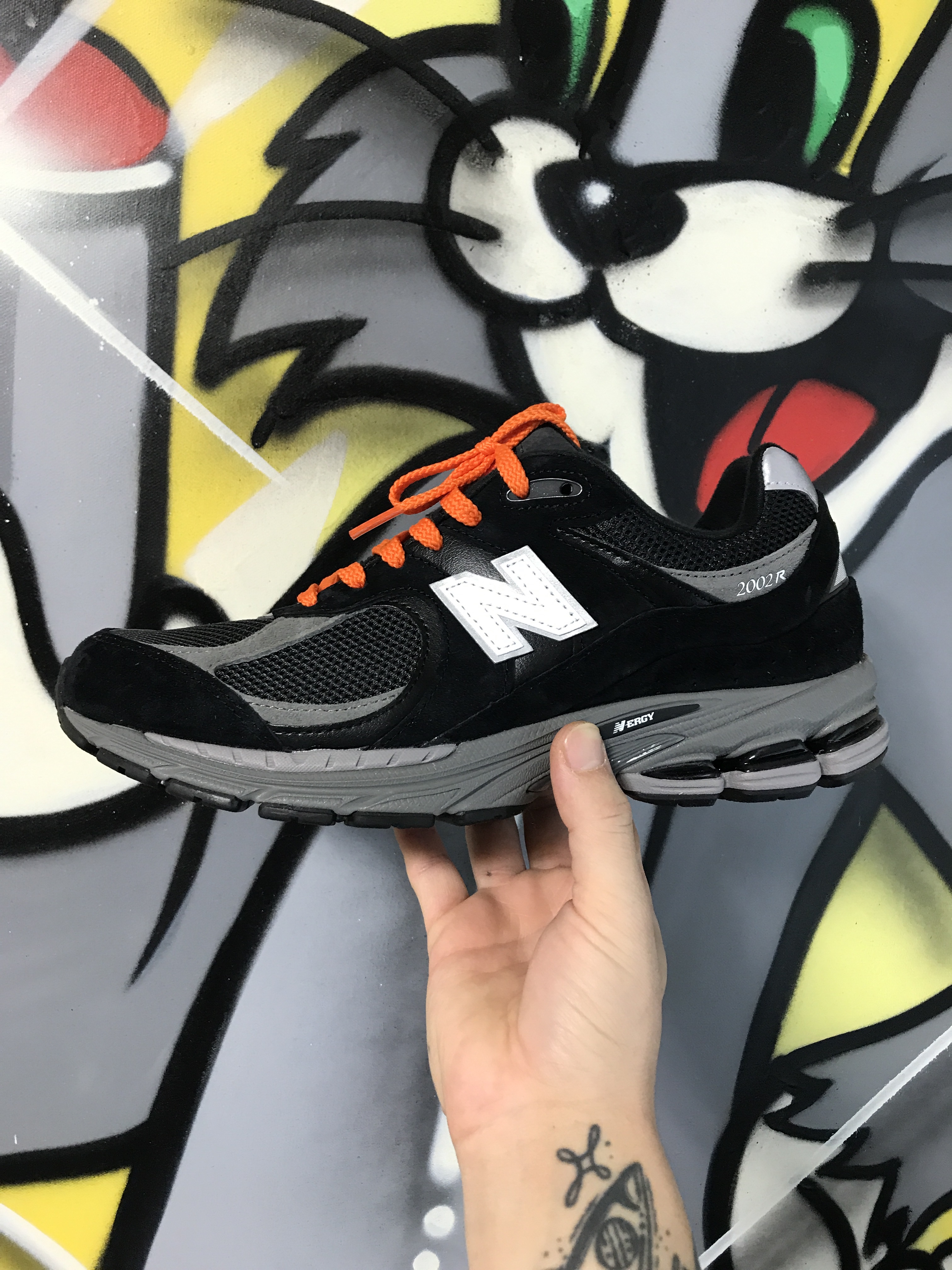 New Balance 2002R Black Dark Grey - JD Sports Exclusive 착용 스타일 - 1