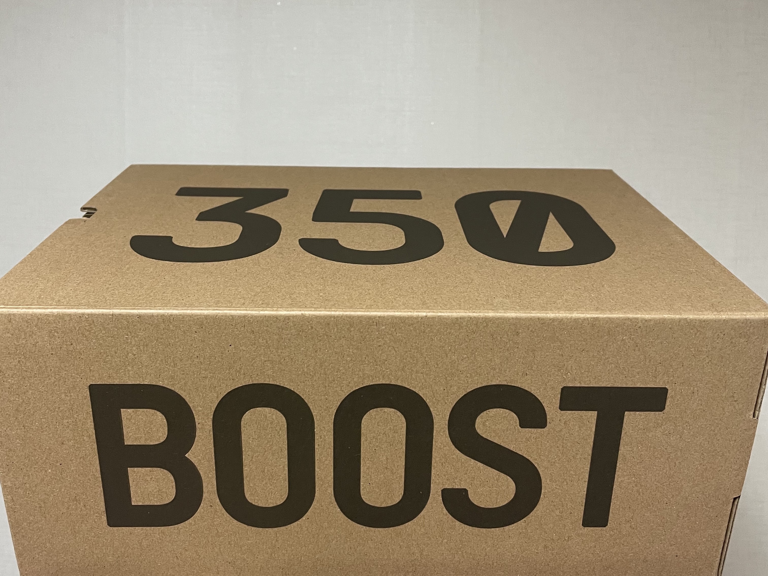 Adidas Yeezy Boost 350 V2 Beluga - Reflective, Adidas Yeezy Boost 350 V2 Beluga 착용 스타일 - 1