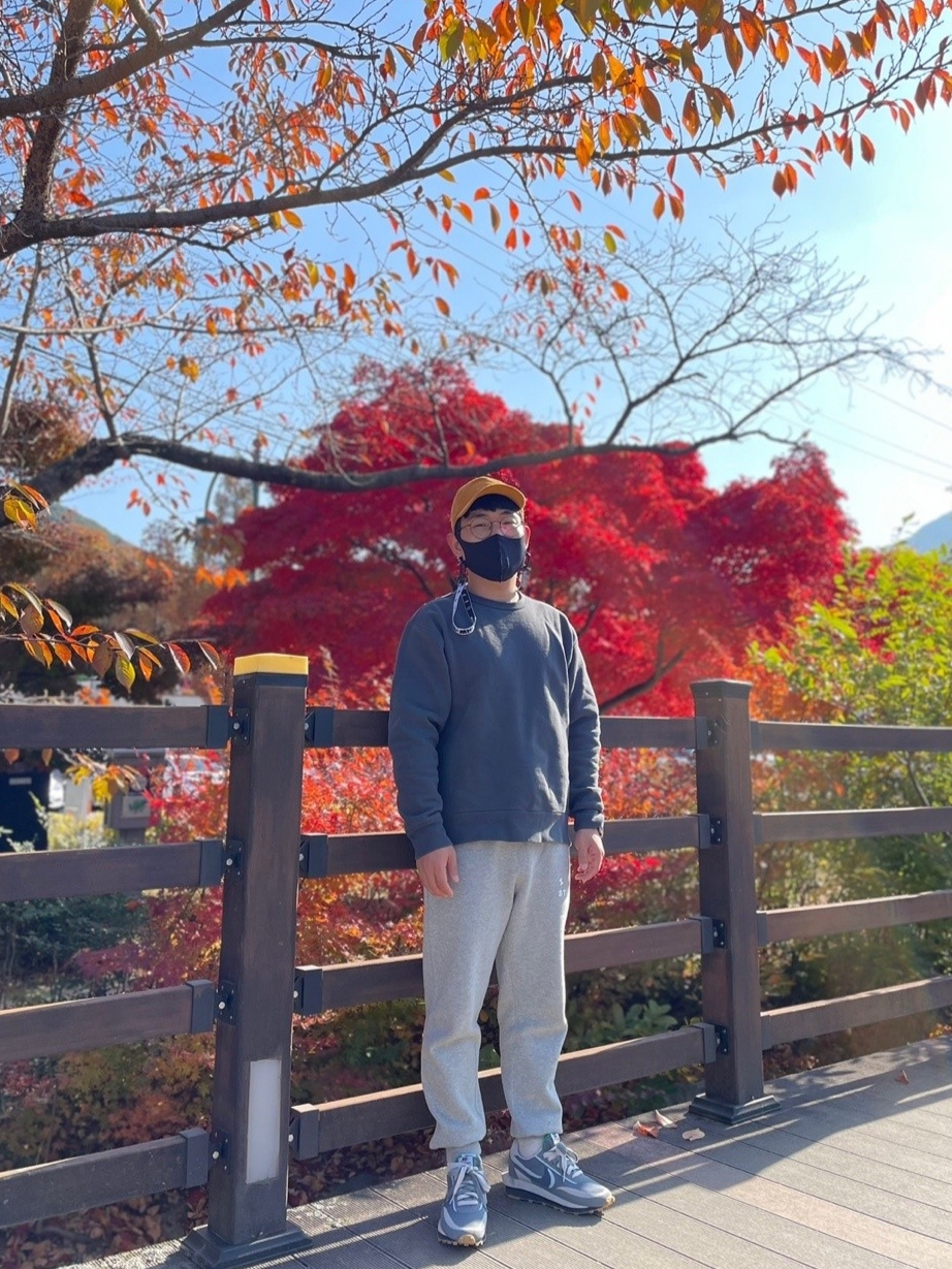 IAB Studio Sweatpants Gray - 21SS, Nike SB ISO Crewneck Dark Smoke Grey 착용 스타일 - 3