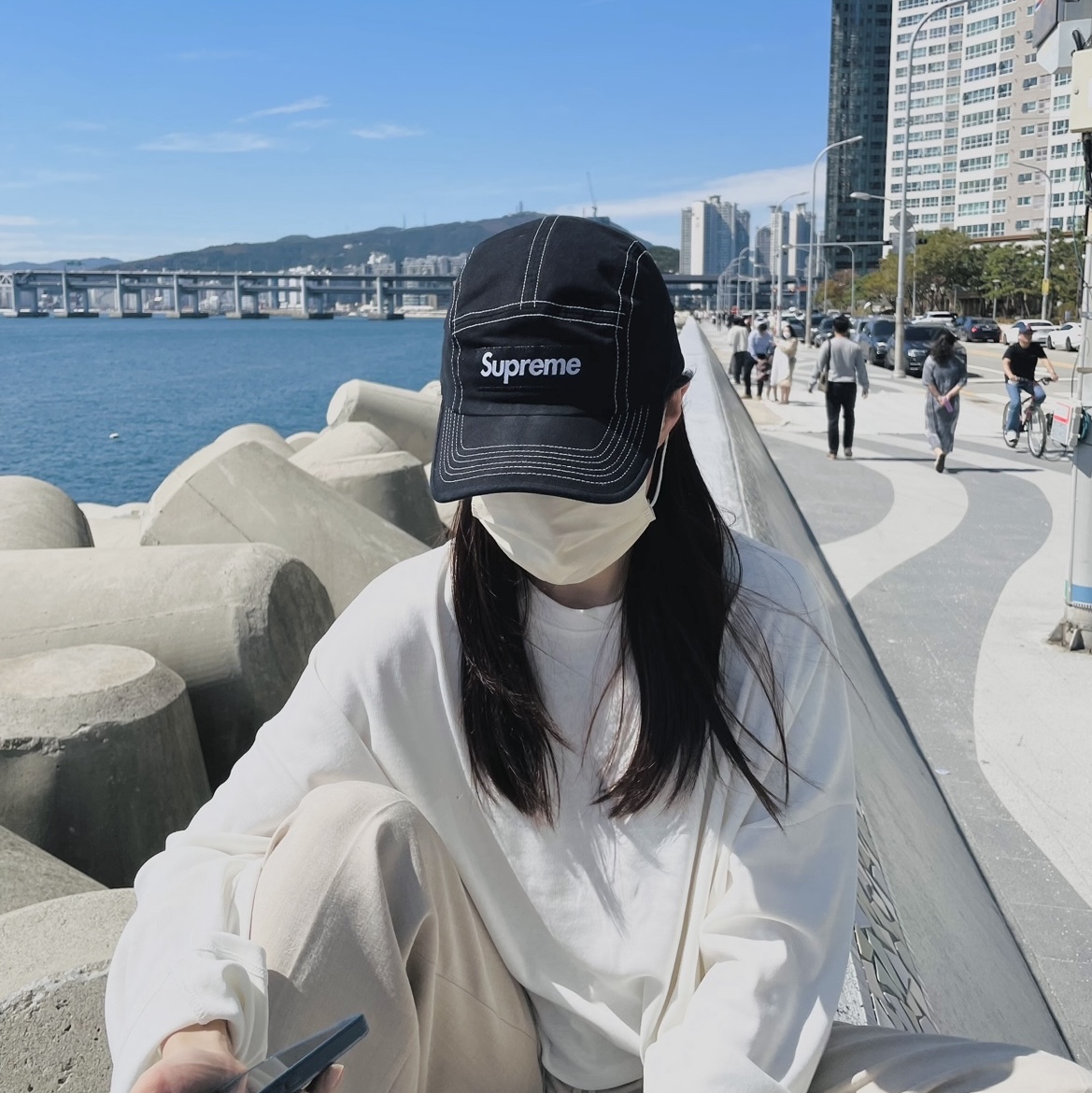 Supreme 2-Tone Twill Camp Cap Black - 22SS 착용 스타일