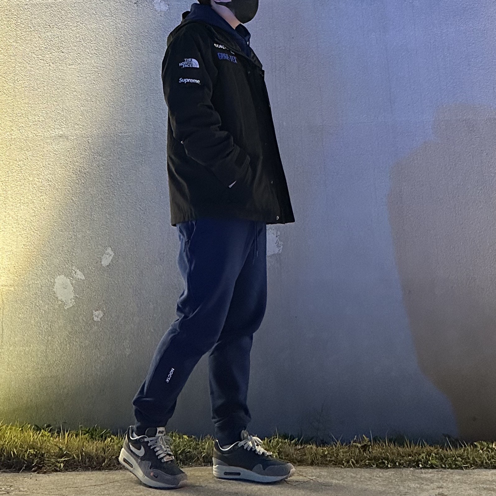 Supreme x The North Face Expedition Jacket Black - 18FW, Nike x Kasina Air Max 1 SP Won-Ang Particle Grey 착용 스타일