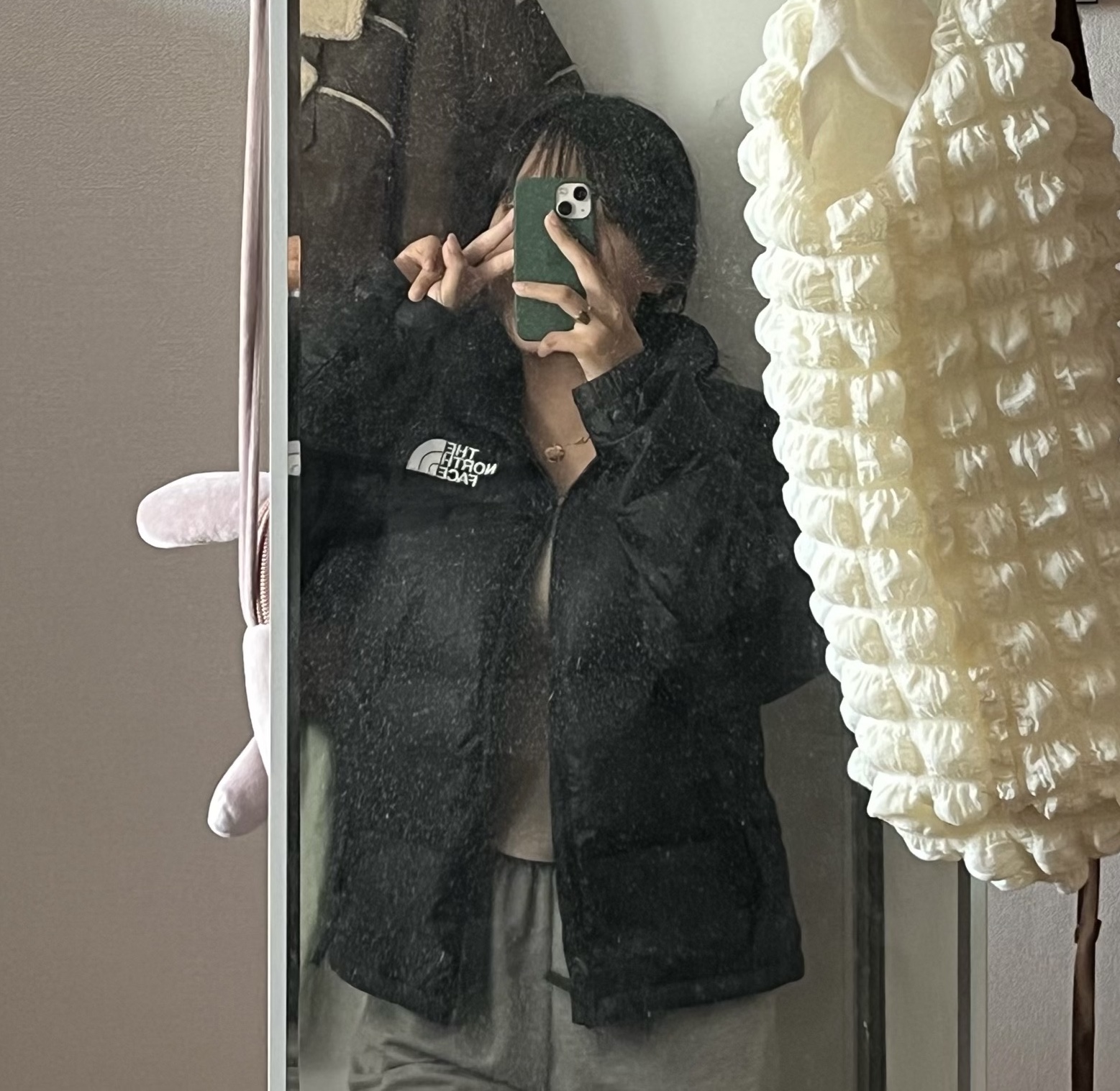 The North Face 1996 Eco Nuptse Jacket Black 착용 스타일