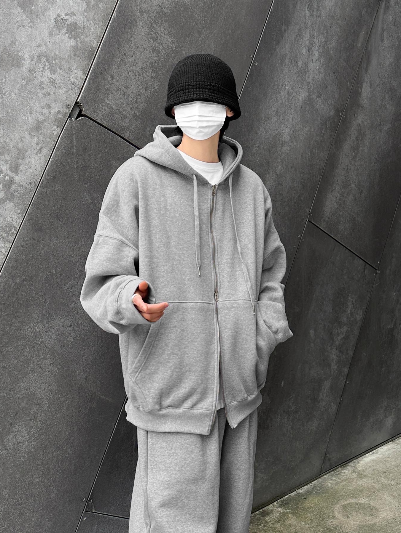 Y-3 Yohji Star Black White 착용 스타일 - 3