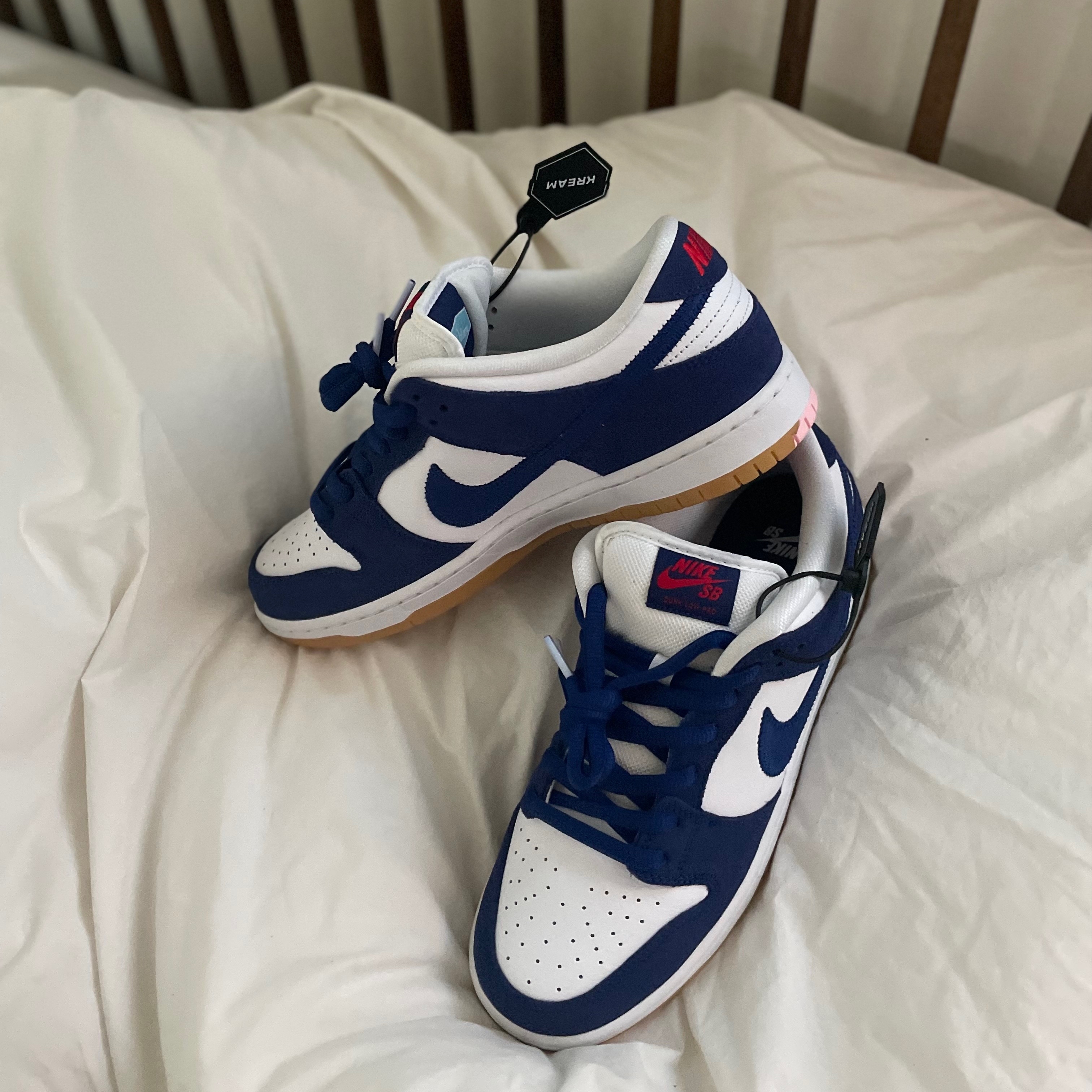 Nike SB Dunk Low Pro Premium Deep Royal Blue 착용 스타일 - 3