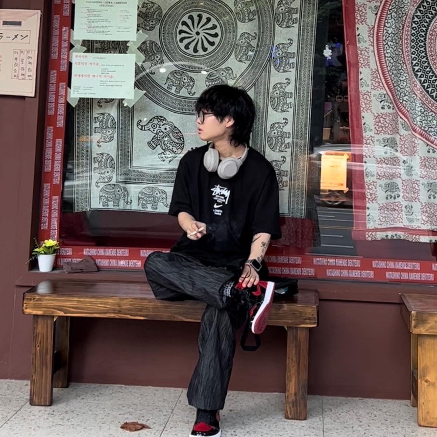 Nike x Stussy WT T-Shirt Black - Asia, Jordan 1 Retro High OG Patent Bred 착용 스타일
