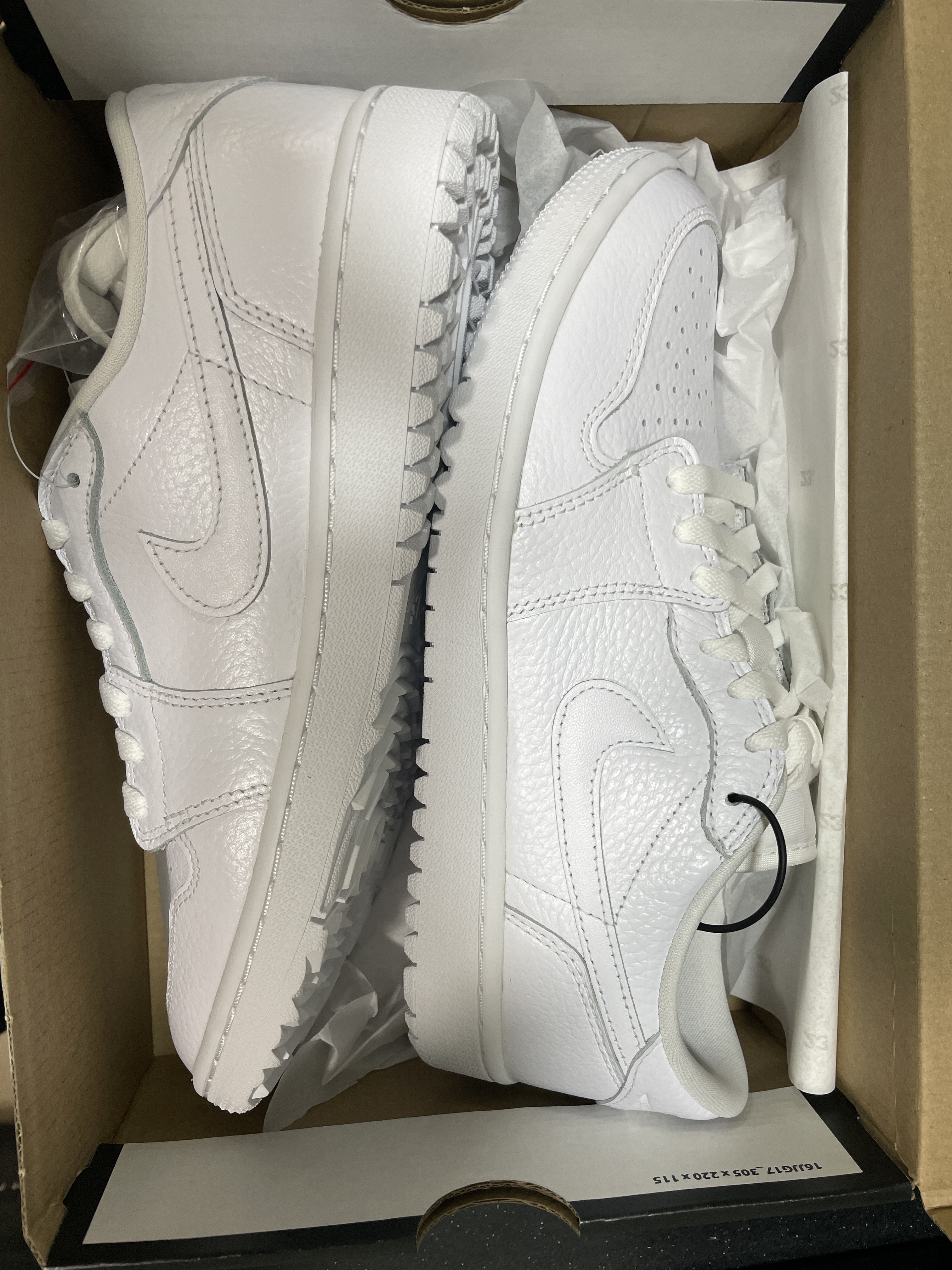 Jordan 1 Low Golf Triple White 착용 스타일