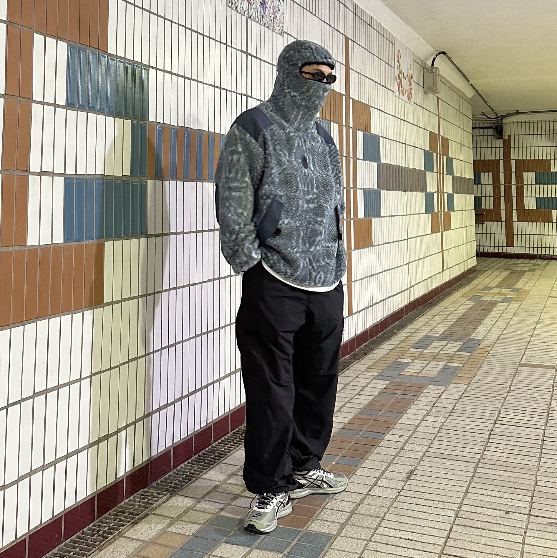 Supreme x Nike ACG Fleece Pullover Mint Snakeskin - 22FW, Asics Jog 100 S Sheet Rock - 2E Wide 착용 스타일 - 2