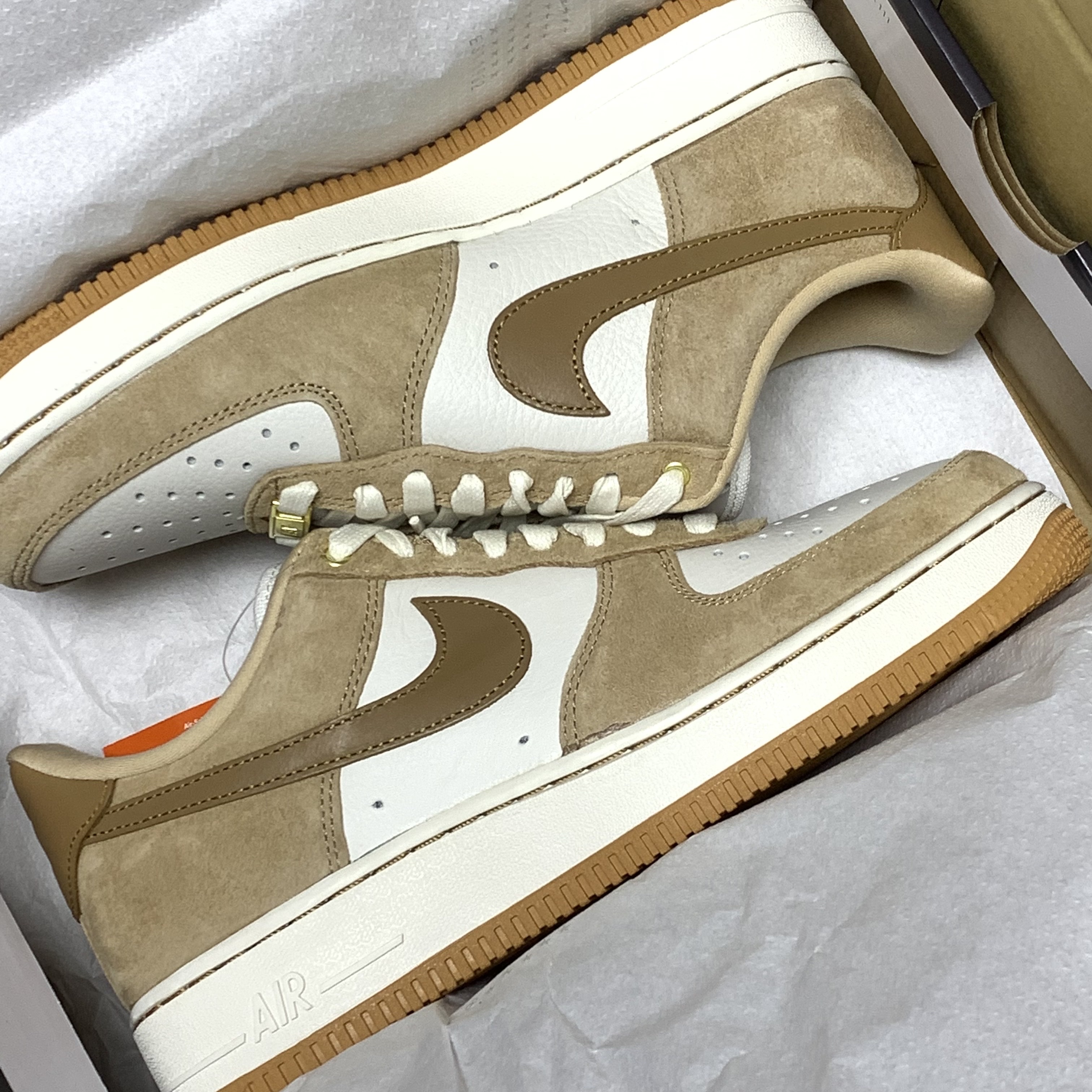 (W) Nike Air Force 1 LXX Flax 착용 스타일