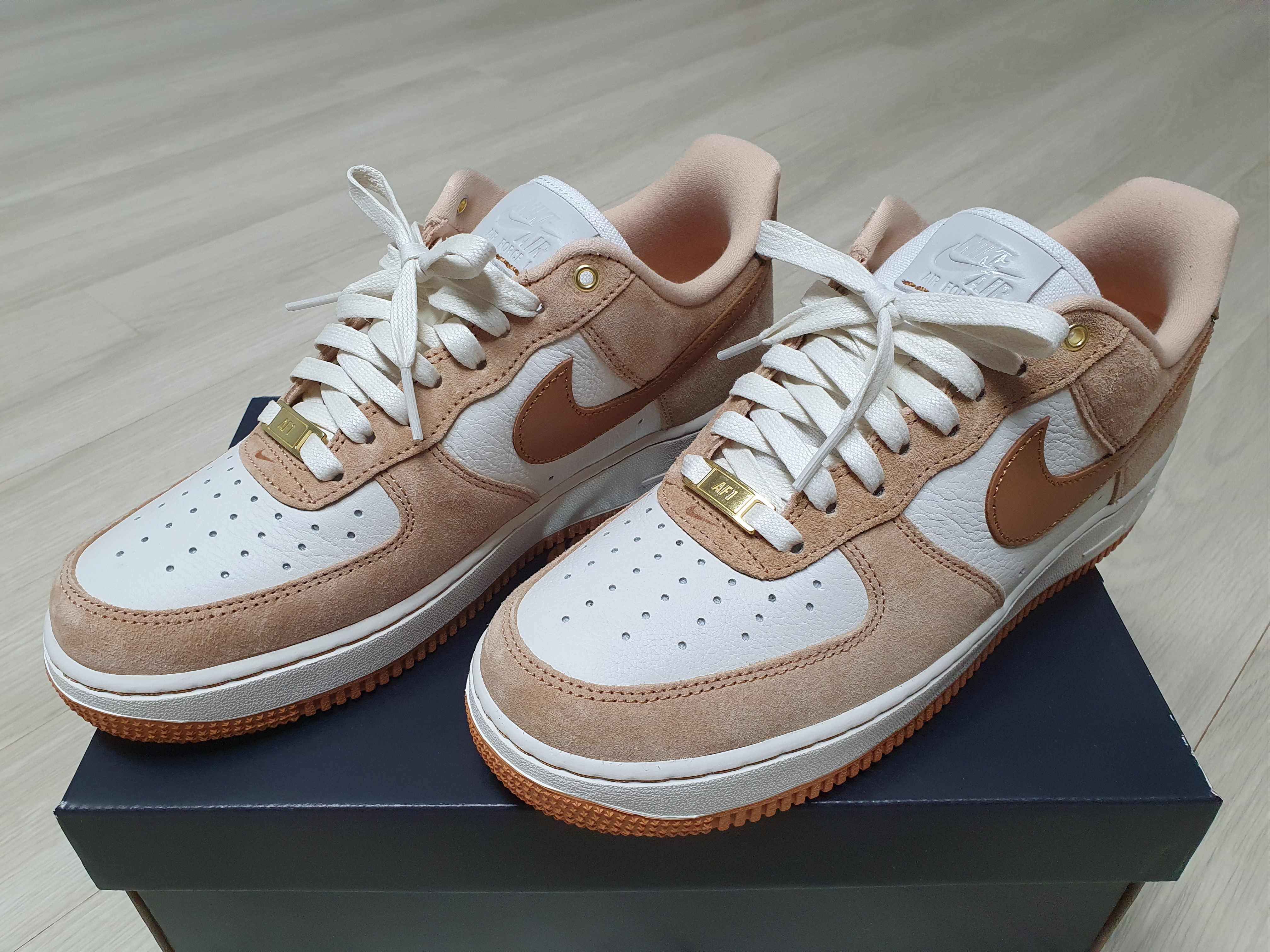 (W) Nike Air Force 1 LXX Flax 착용 스타일 - 3