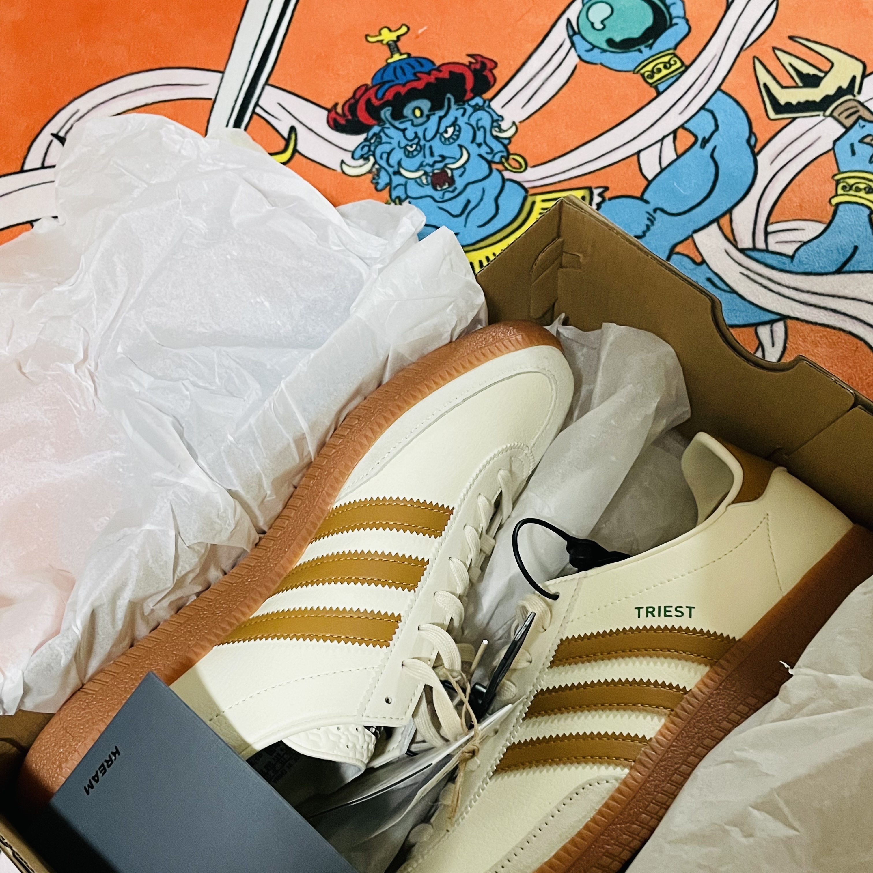 Adidas City Series Triest Cream White 착용 스타일