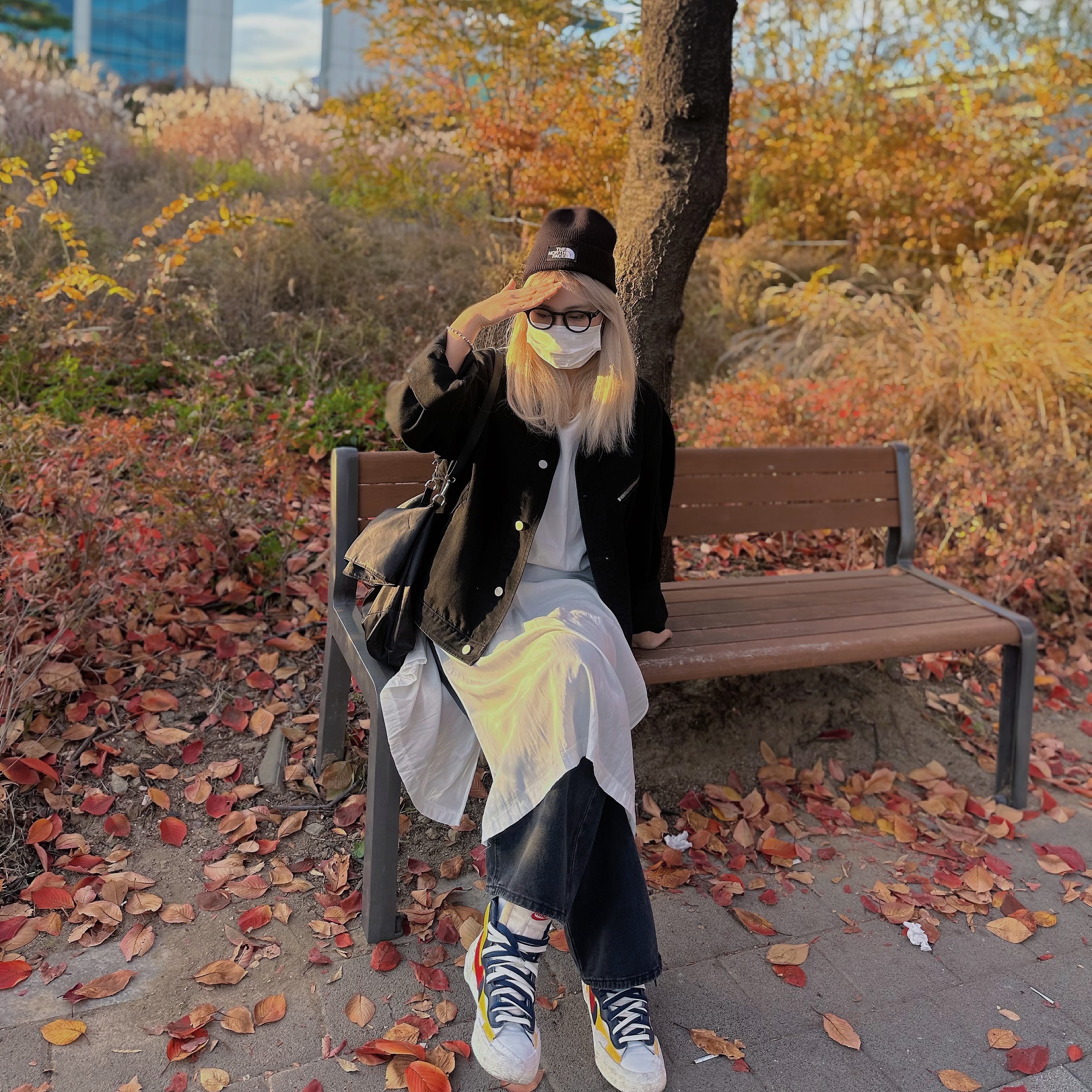 Nike x Sacai Blazer Mid Snow Beach 착용 스타일 - 1