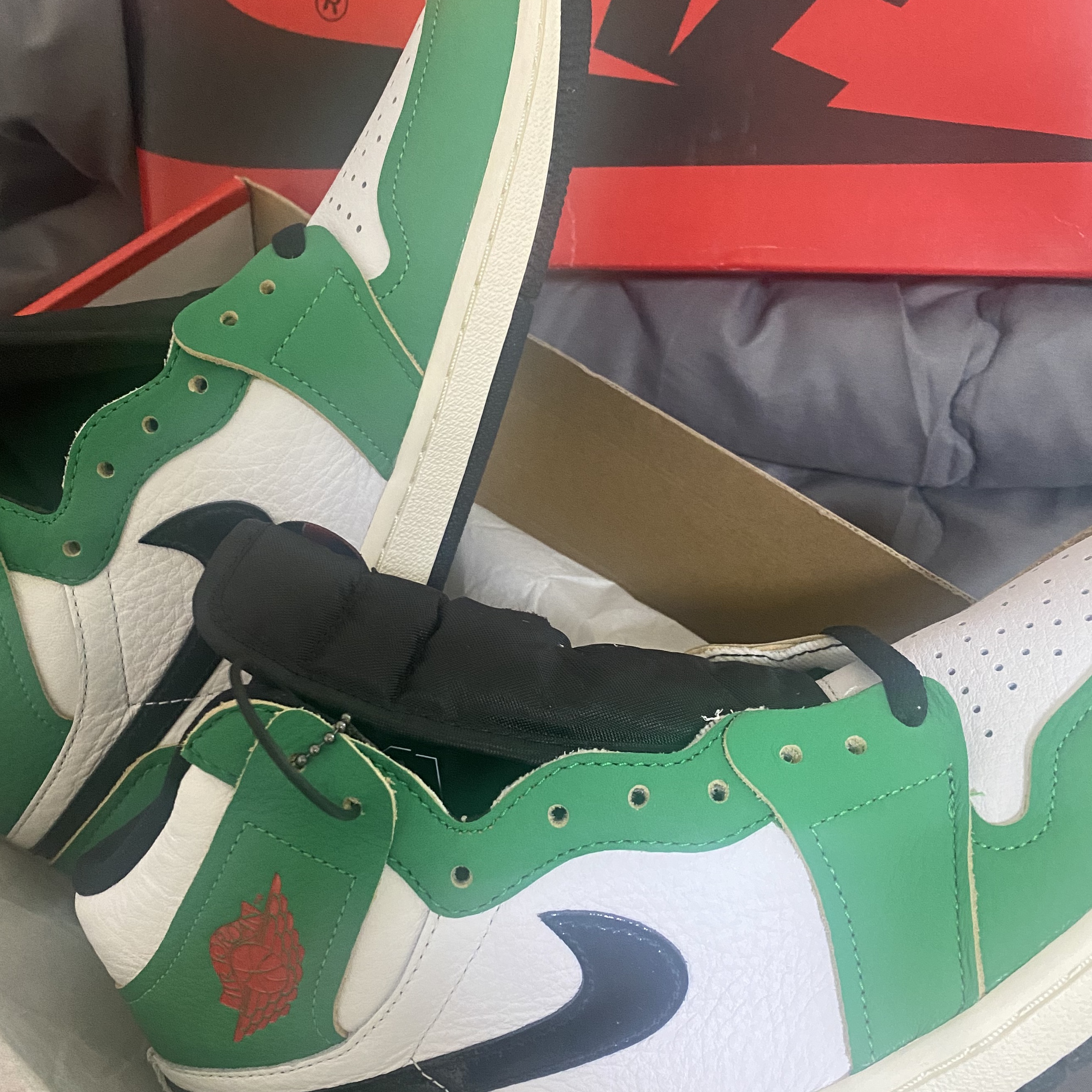 (W) Jordan 1 Retro High OG Lucky Green 착용 스타일 - 3