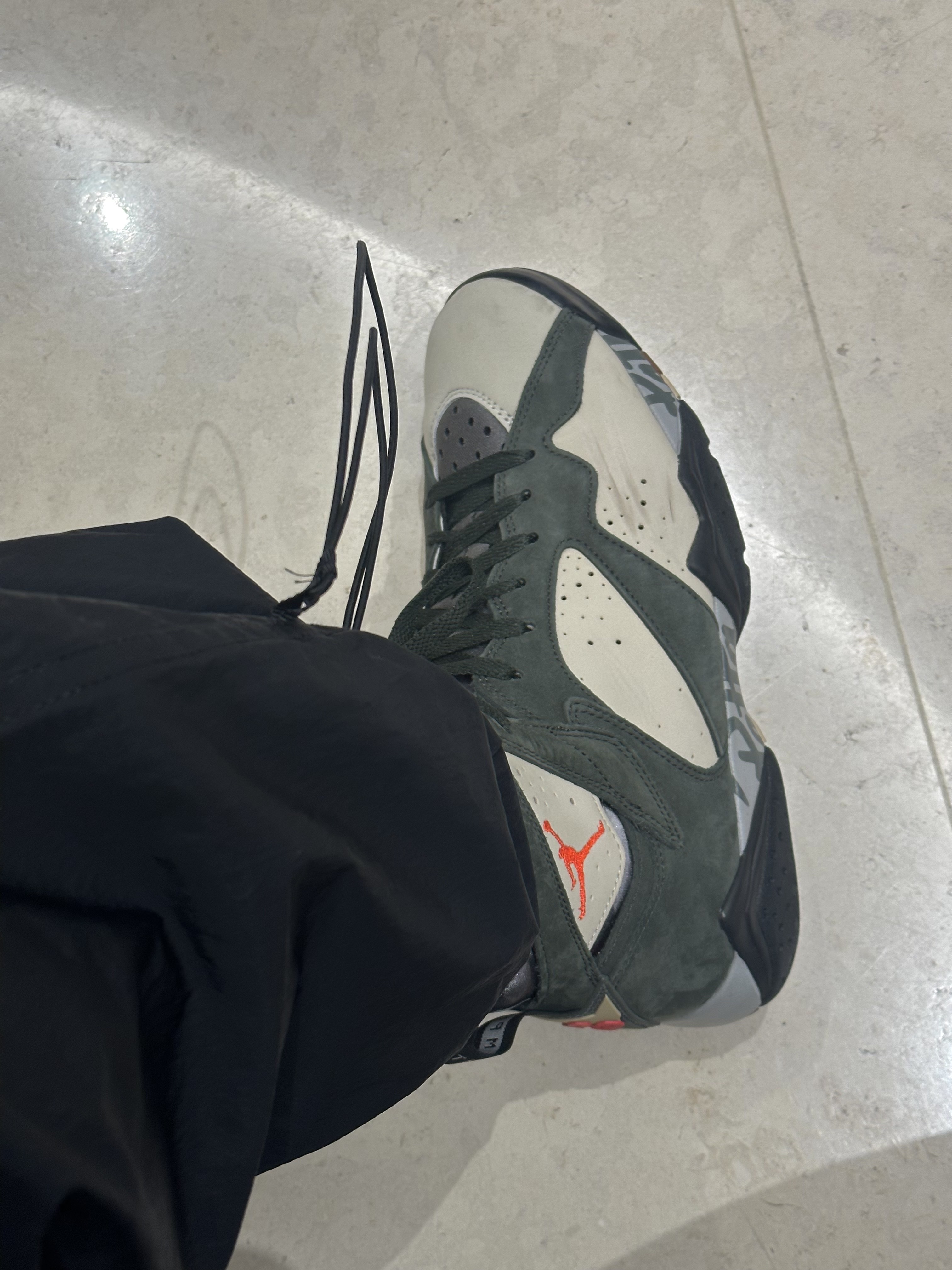 Jordan 7 x Patta Retro Icicle 착용 스타일 - 5