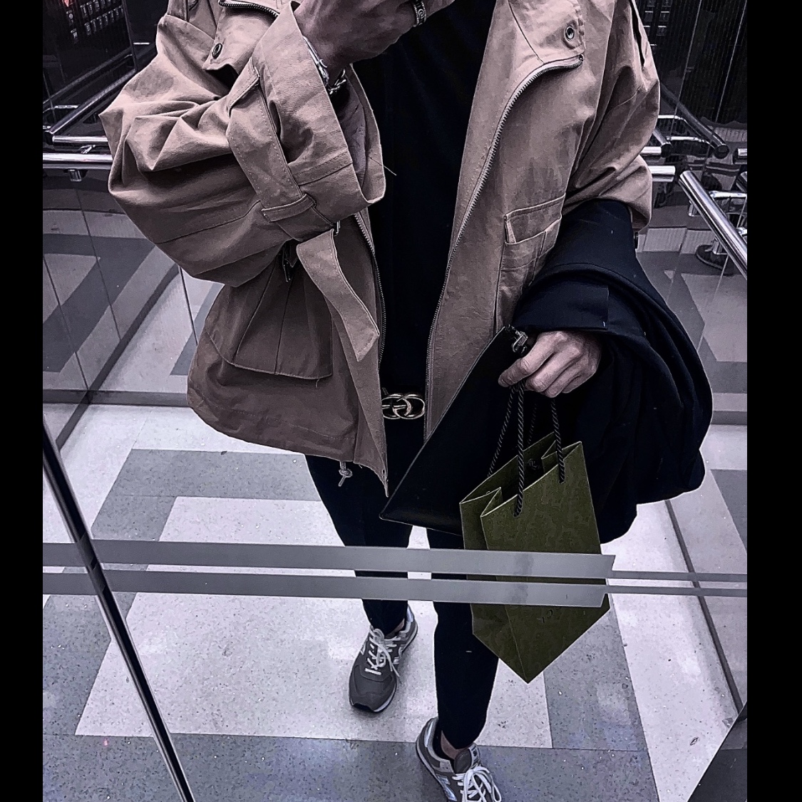 New Balance 574 Grey - D Standard, Gucci GG Marmont Leather Belt with Double G Buckle Black Brass 착용 스타일