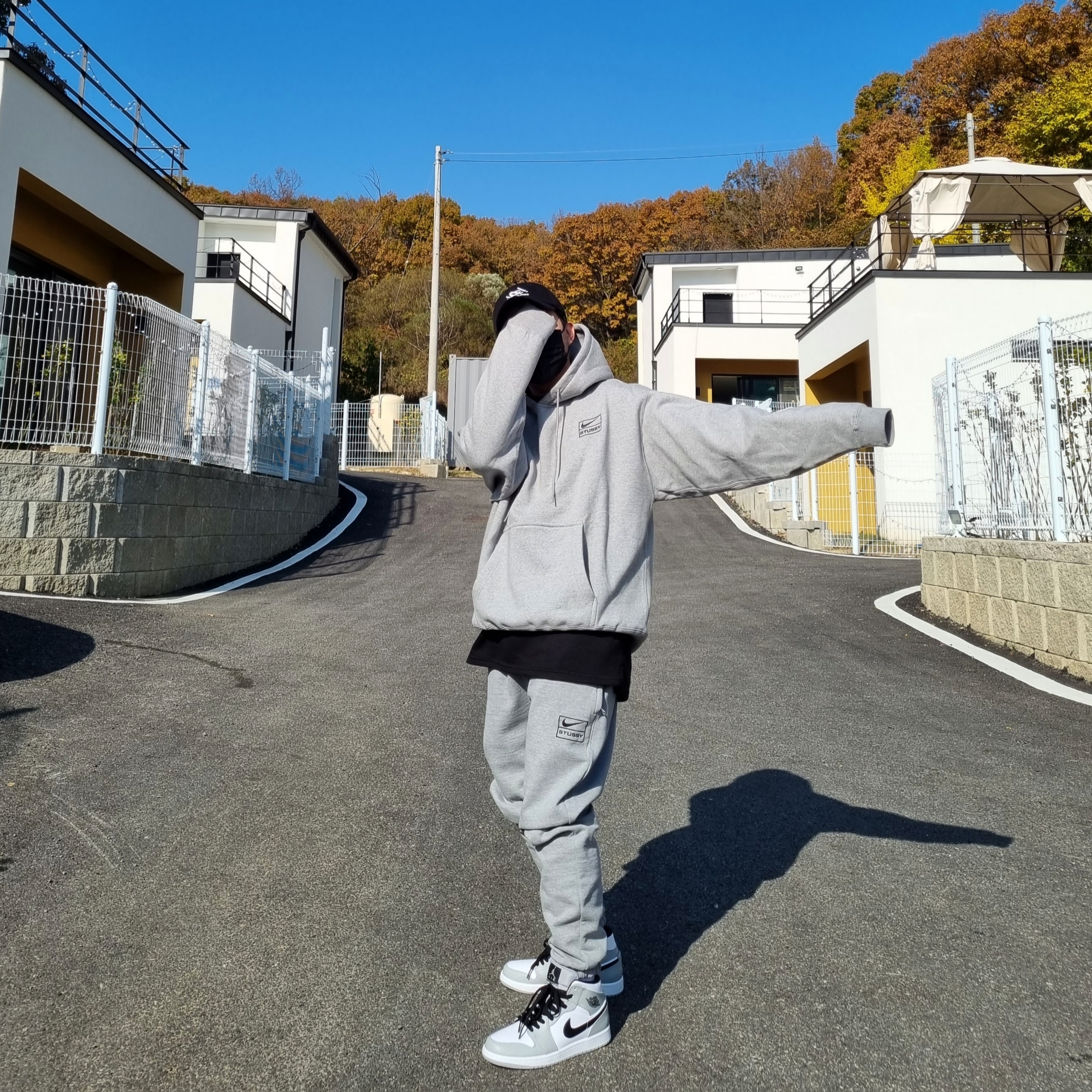 Nike x Stussy NRG RA Pullover Hoodie Dark Grey Heather (DJ9489-063), Nike x Stussy NRG RA Pullover Hoodie Dark Grey Heather (DJ9488-063) ์ฐฉ์ฉ ์คํ์ผ