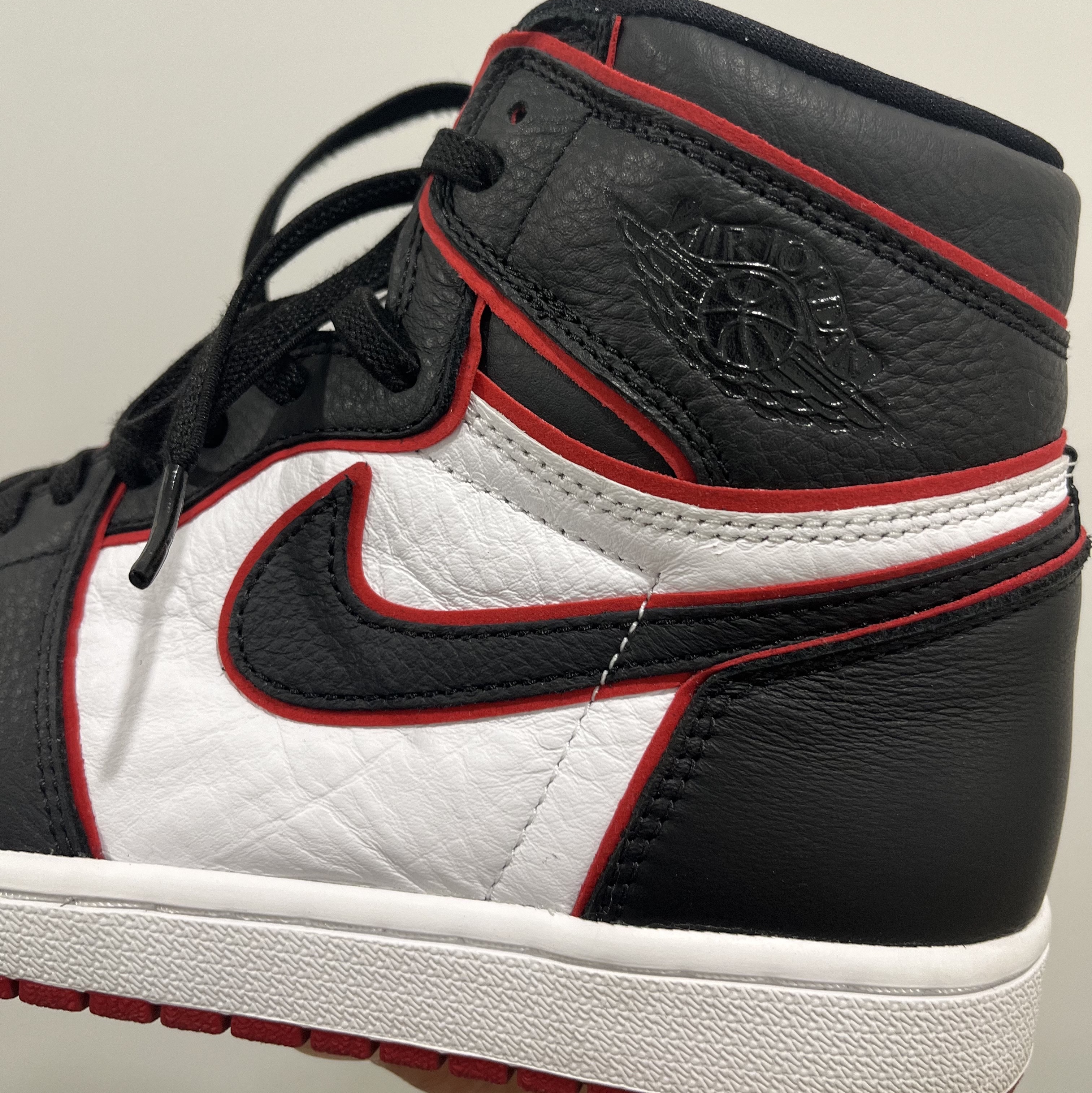 Jordan 1 Retro High OG Bloodline 착용 스타일 - 5