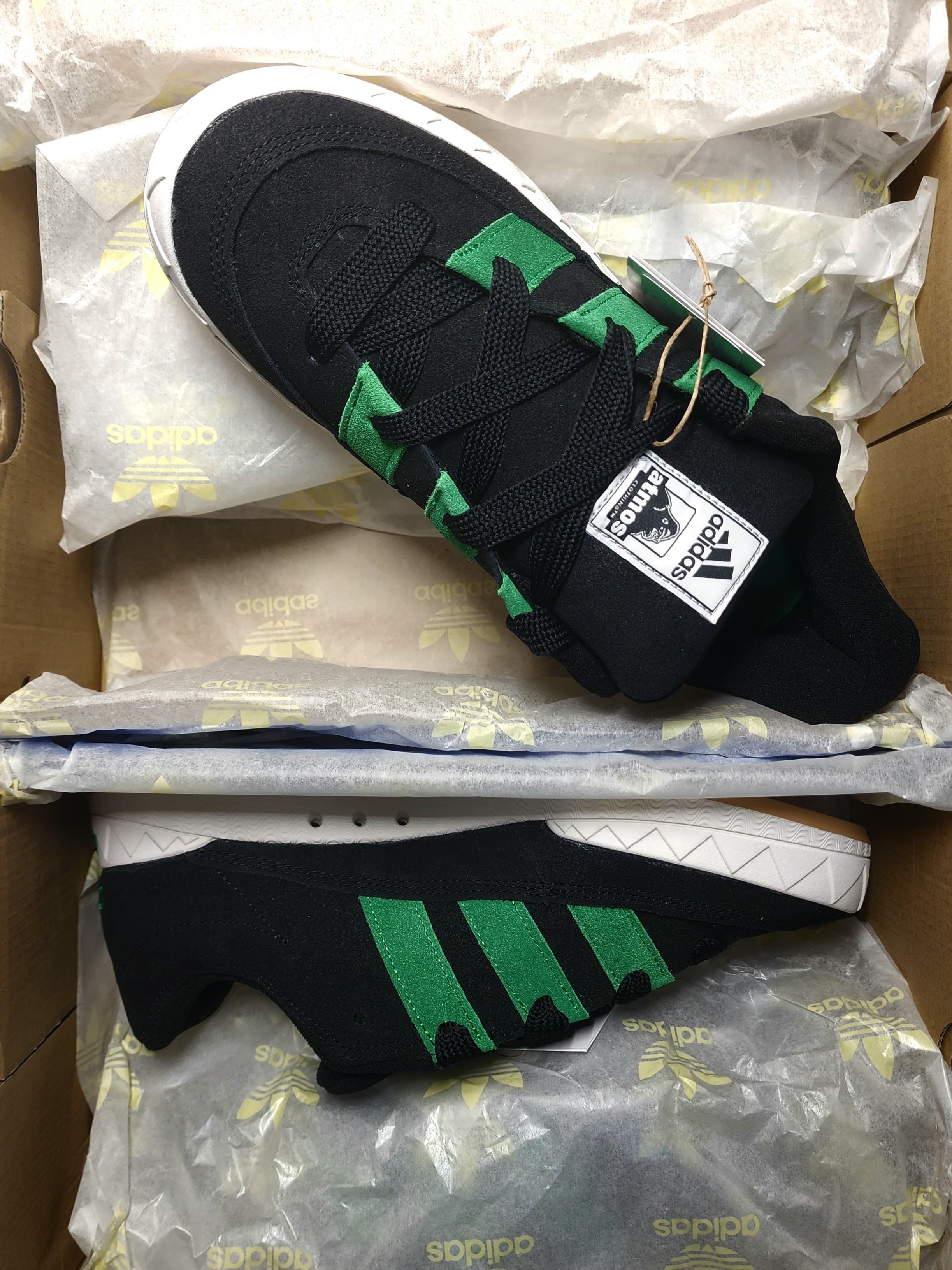 Adidas x Atmos x XLarge Adimatic Core Black Green 착용 스타일
