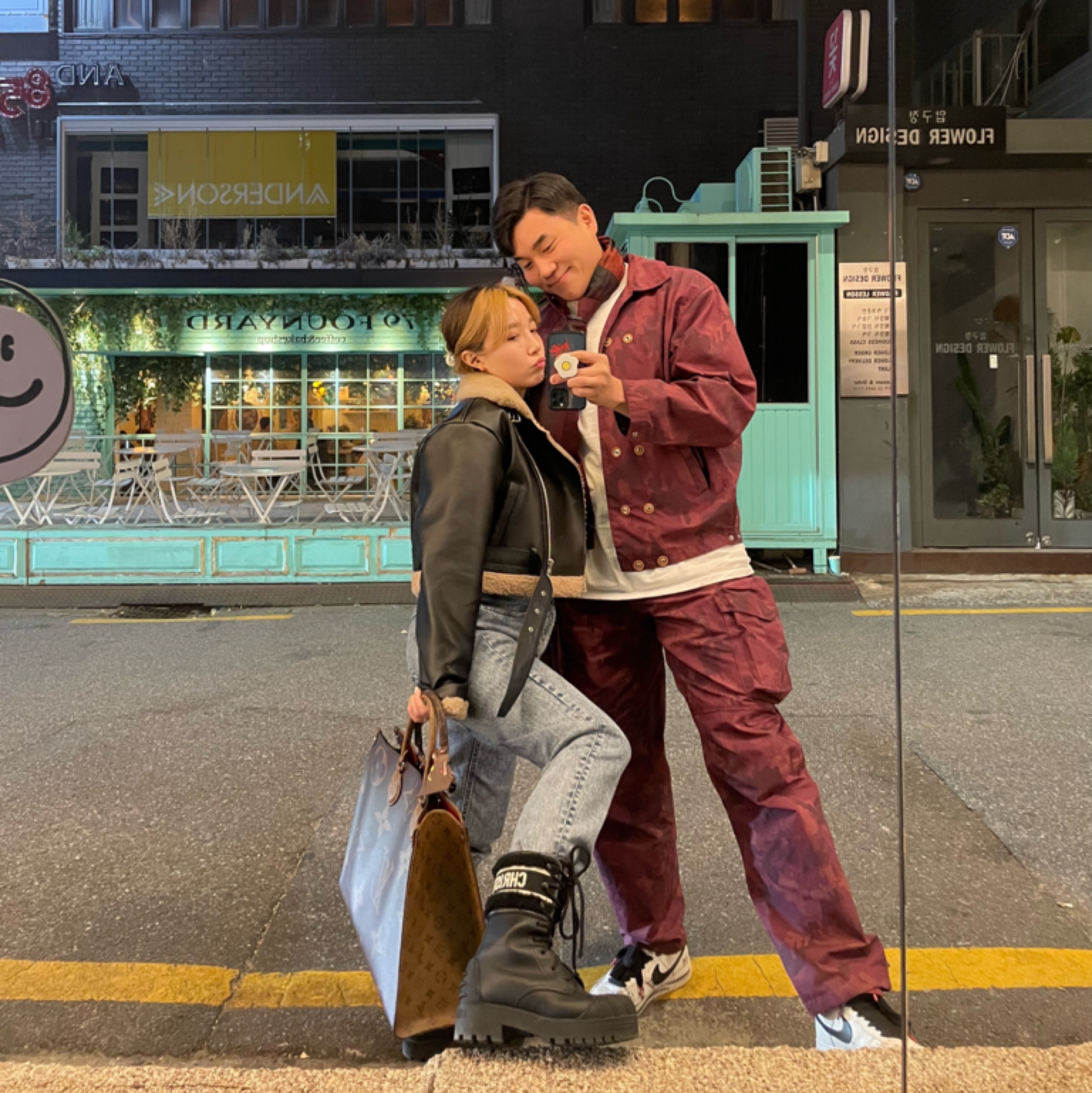 Supreme x Stone Island Reactive Ice Camo Ripstop Jacket Red - 22SS, Supreme x Stone Island Reactive Ice Camo Ripstop Cargo Pants Red - 22SS 착용 스타일 - 2