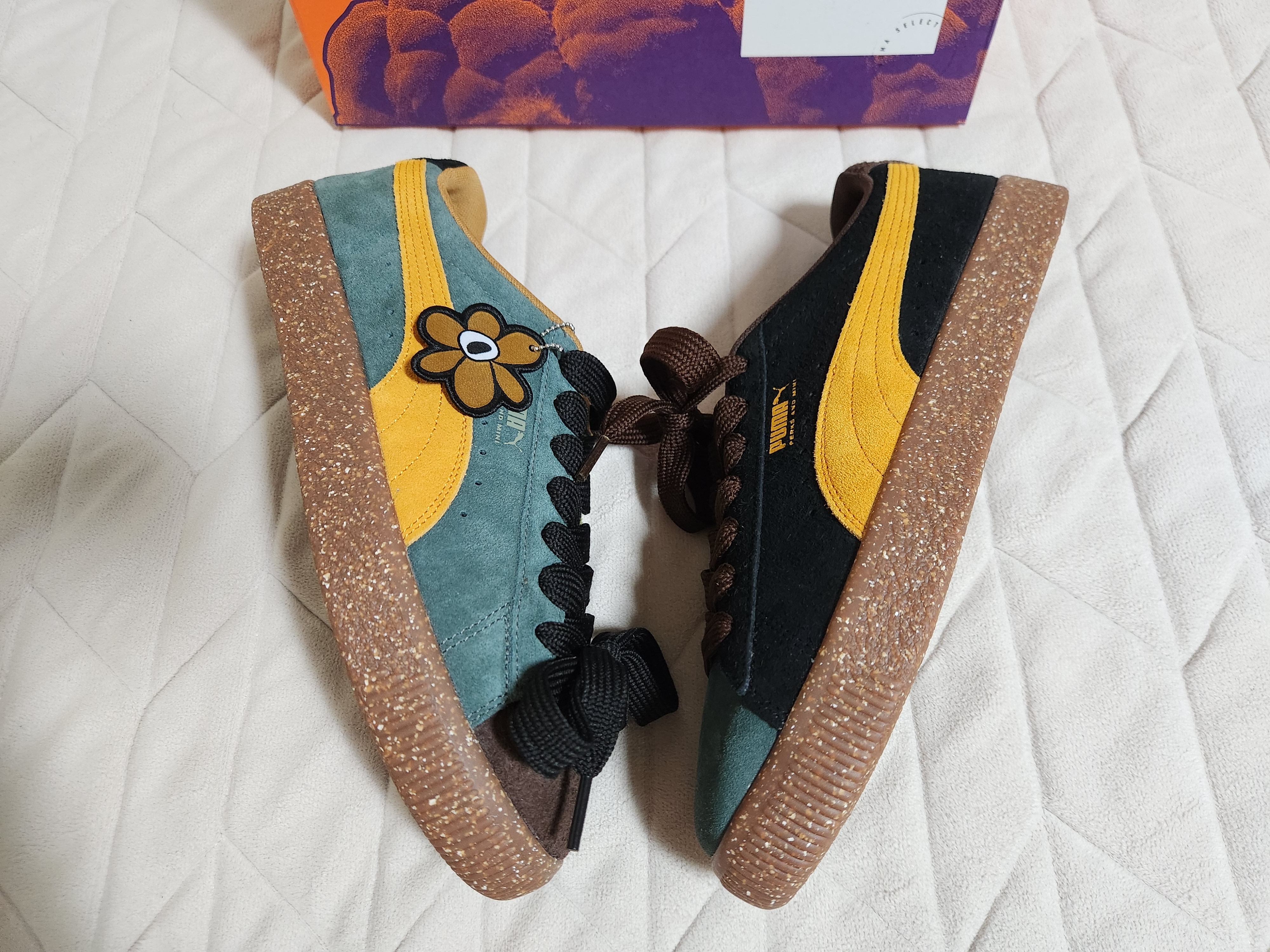 Puma x P.A.M Suede VTG Dark Chocolate 착용 스타일 - 4