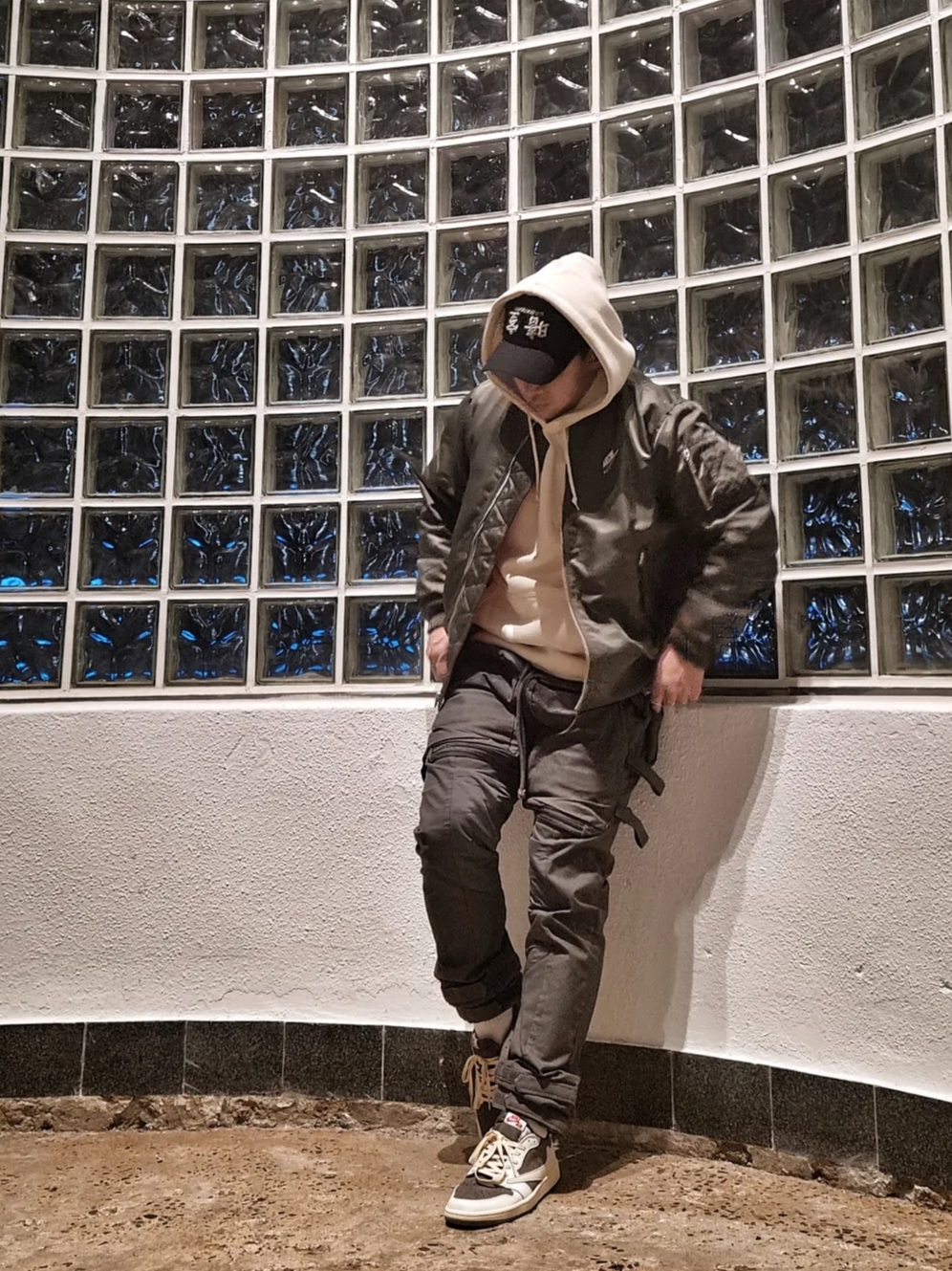 Darkr8m Studio Upside Down Silver Logo Cap, Nike NSW Punk Bomber Jacket - Asia 착용 스타일 - 2