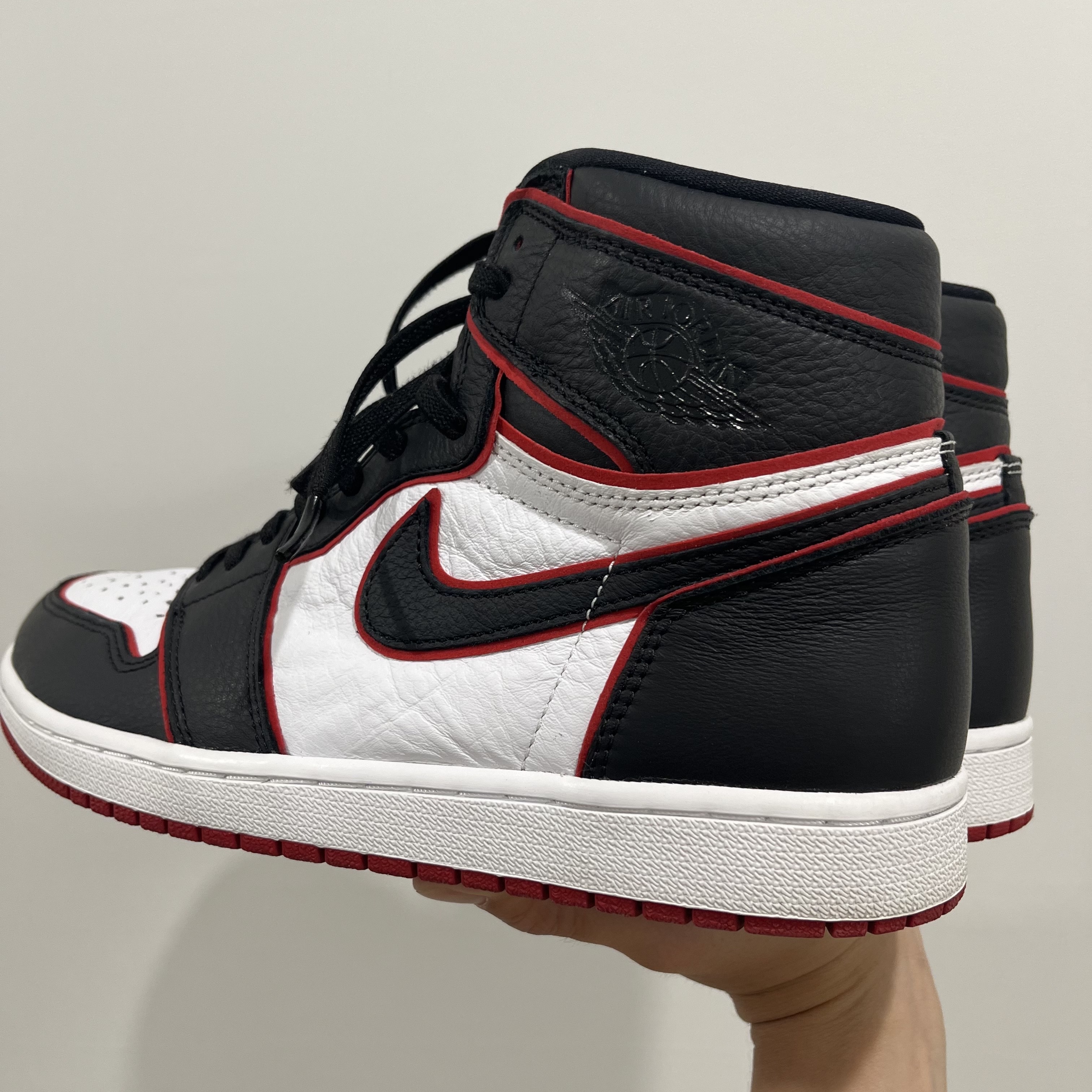 Jordan 1 Retro High OG Bloodline 착용 스타일 - 3