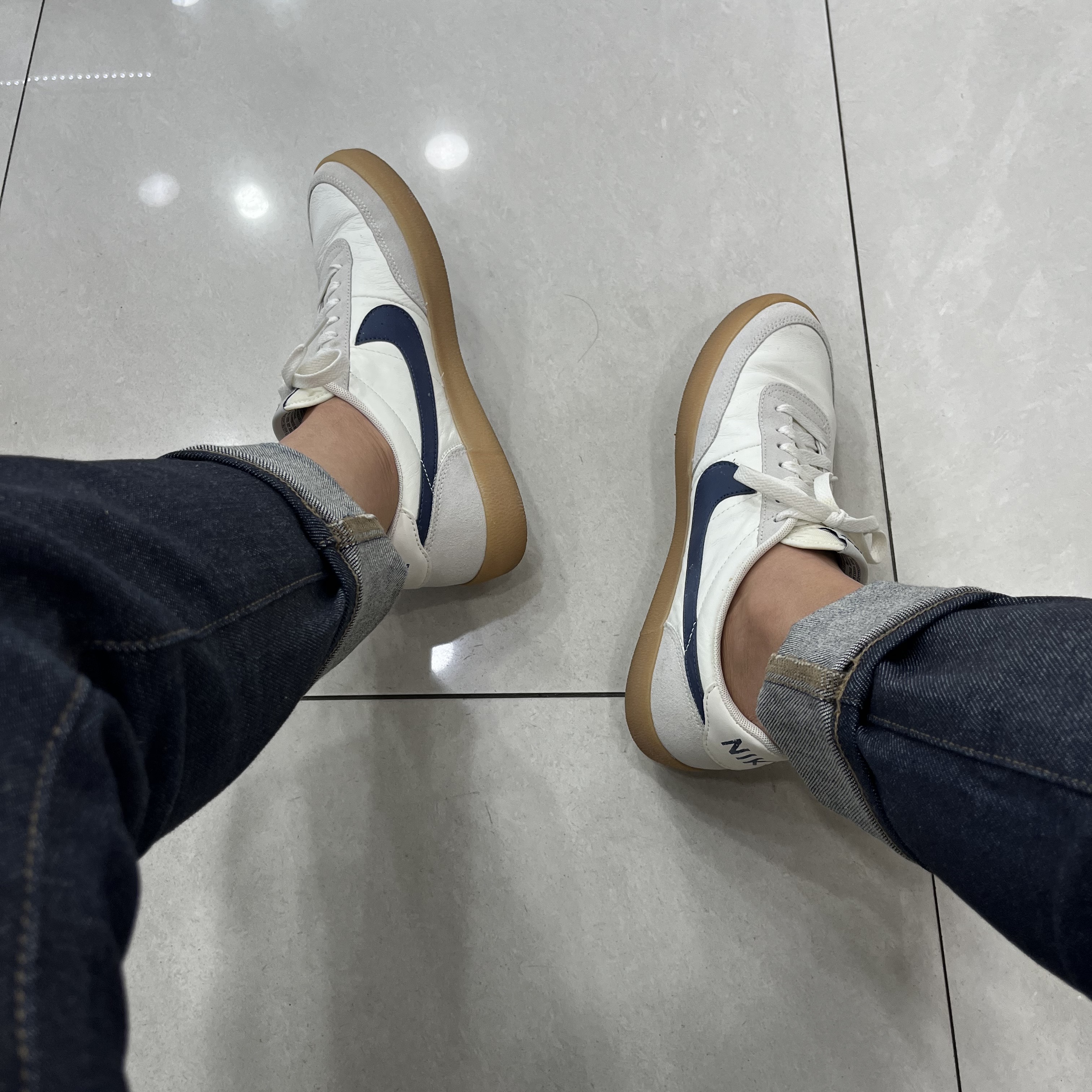 Nike x J.Crew Killshot 2 Sail Midnight Navy 착용 스타일