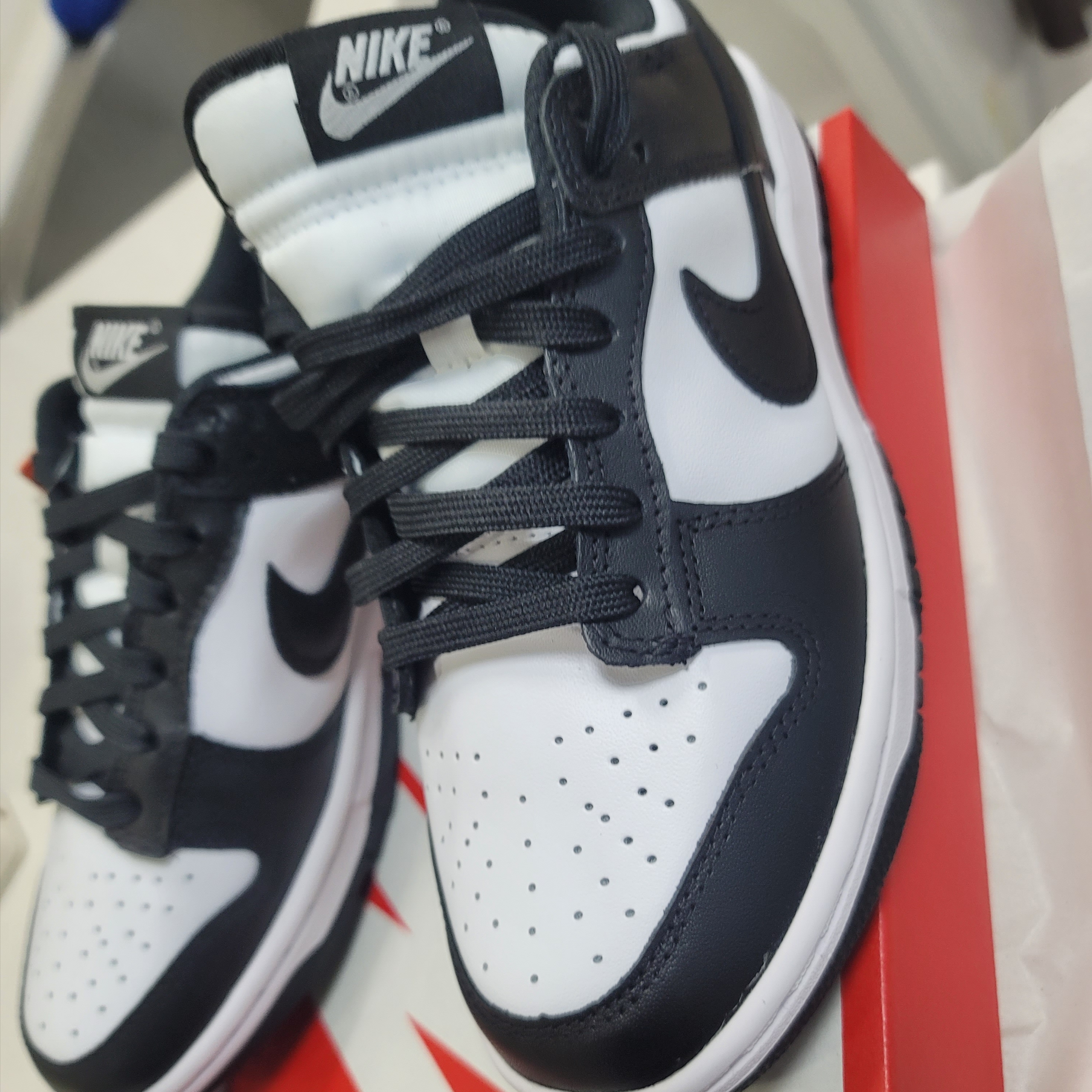 Nike Dunk Low Retro Black 착용 스타일